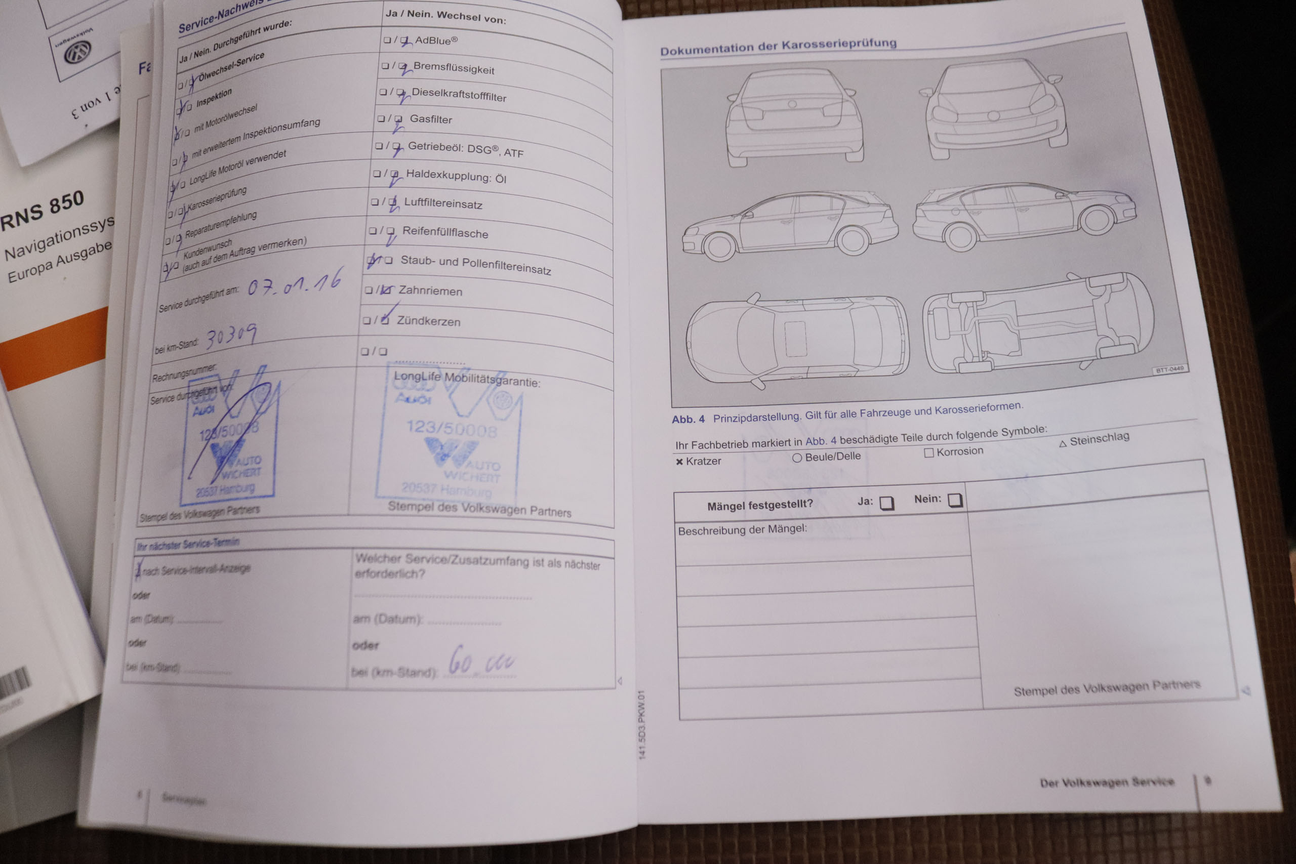 Volkswagen Touareg 3.0 TDI V6 PREMIUM AUTO 245CV 5P # CUERO, TECHO ELEC PANORAMICO, NAVY, PARKTRONIC foto 33