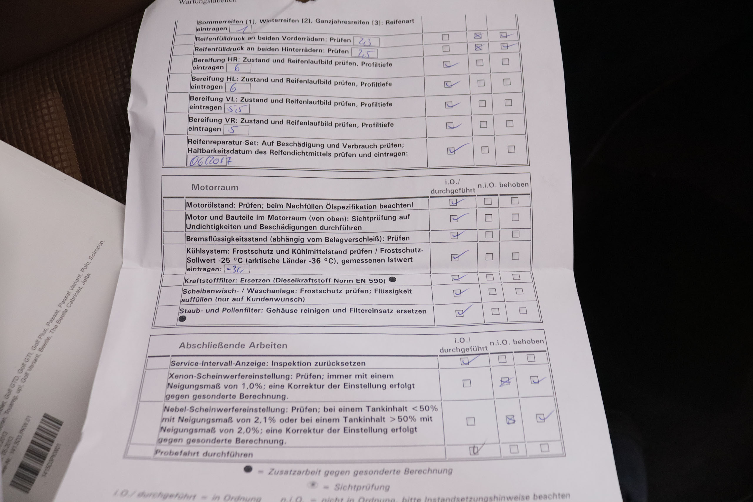 Volkswagen Touareg 3.0 TDI V6 PREMIUM AUTO 245CV 5P # CUERO, TECHO ELEC PANORAMICO, NAVY, PARKTRONIC foto 38