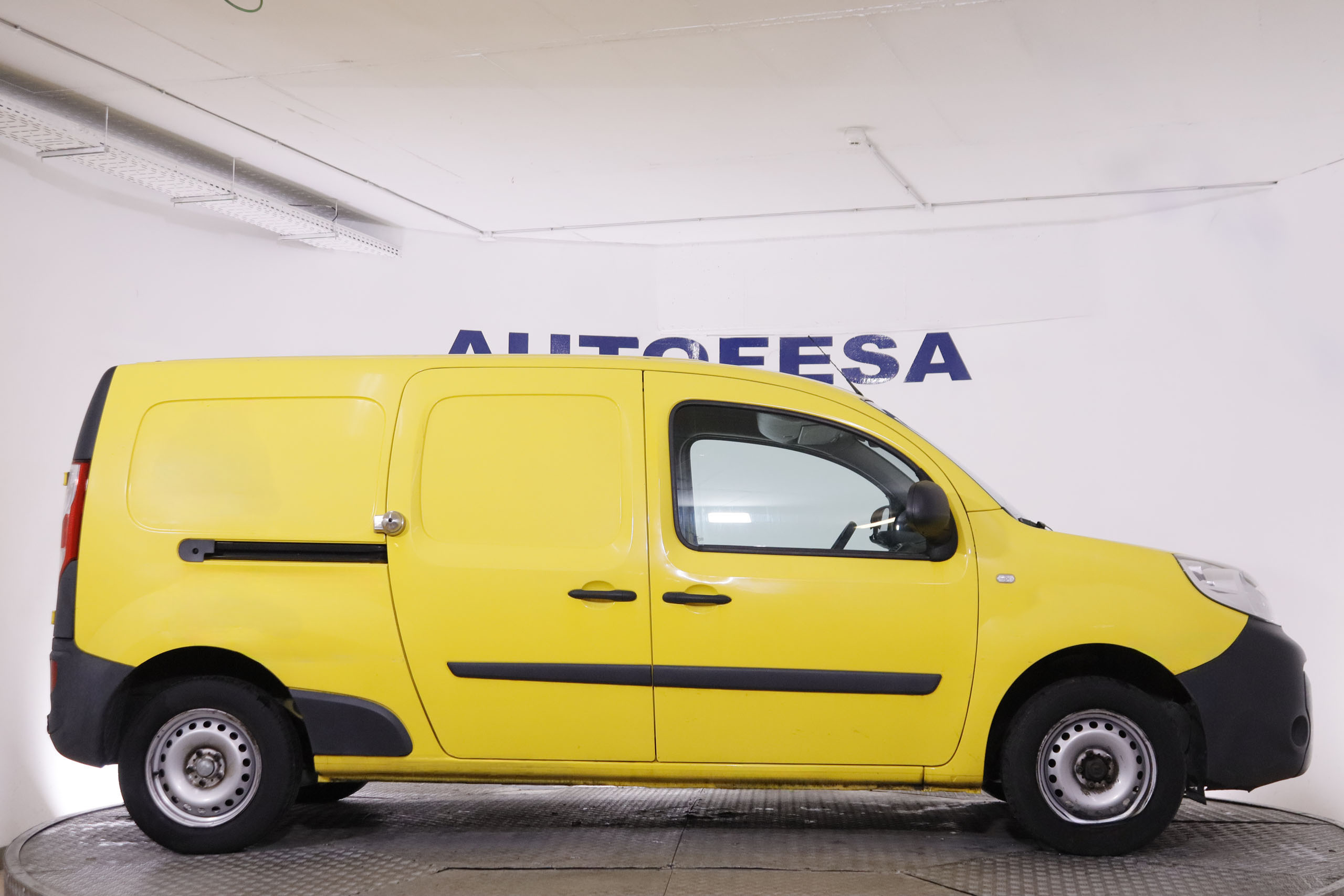Renault Kangoo 1.5 DCI FURGON MAXI 95CV 4P # IVA DEDUCIBLE foto 9