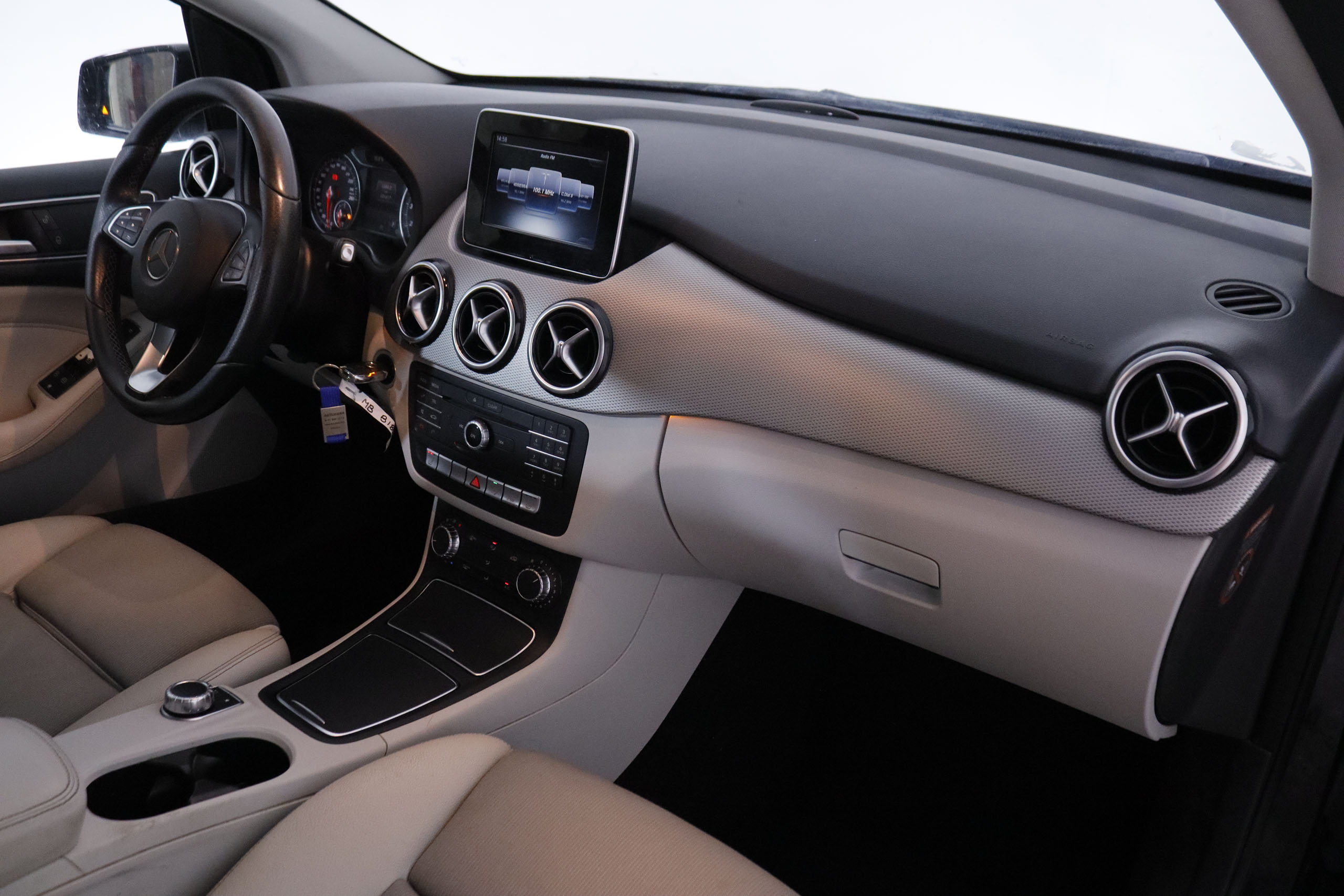 Mercedes-benz B 180 CLASE B B180D AUTO 109CV 5P # PARKTRONIC foto 15