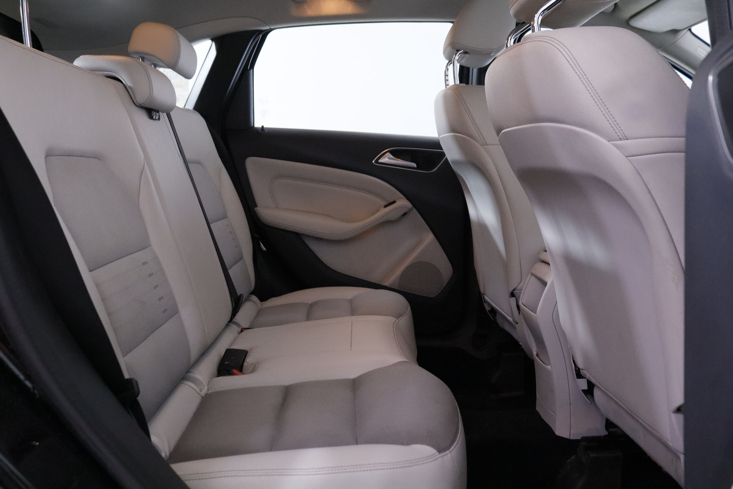 Mercedes-benz B 180 CLASE B B180D AUTO 109CV 5P # PARKTRONIC foto 26