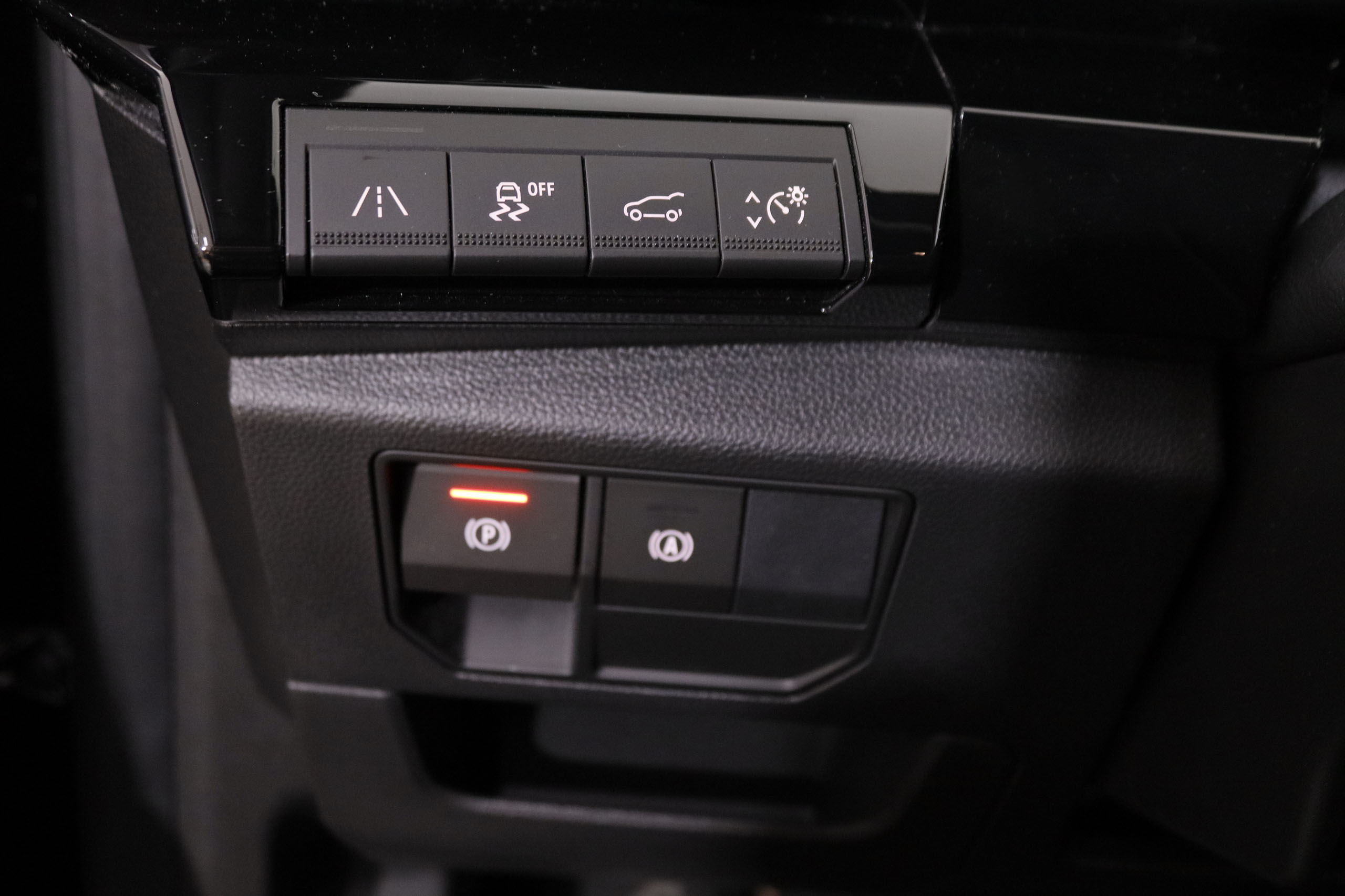 Renault Espace 1.2 E TECH ICONIC HYBRID AUTO 200CV 5P # IVA DEDUCIBLE, CUERO, TECHO PANORAMICO foto 30