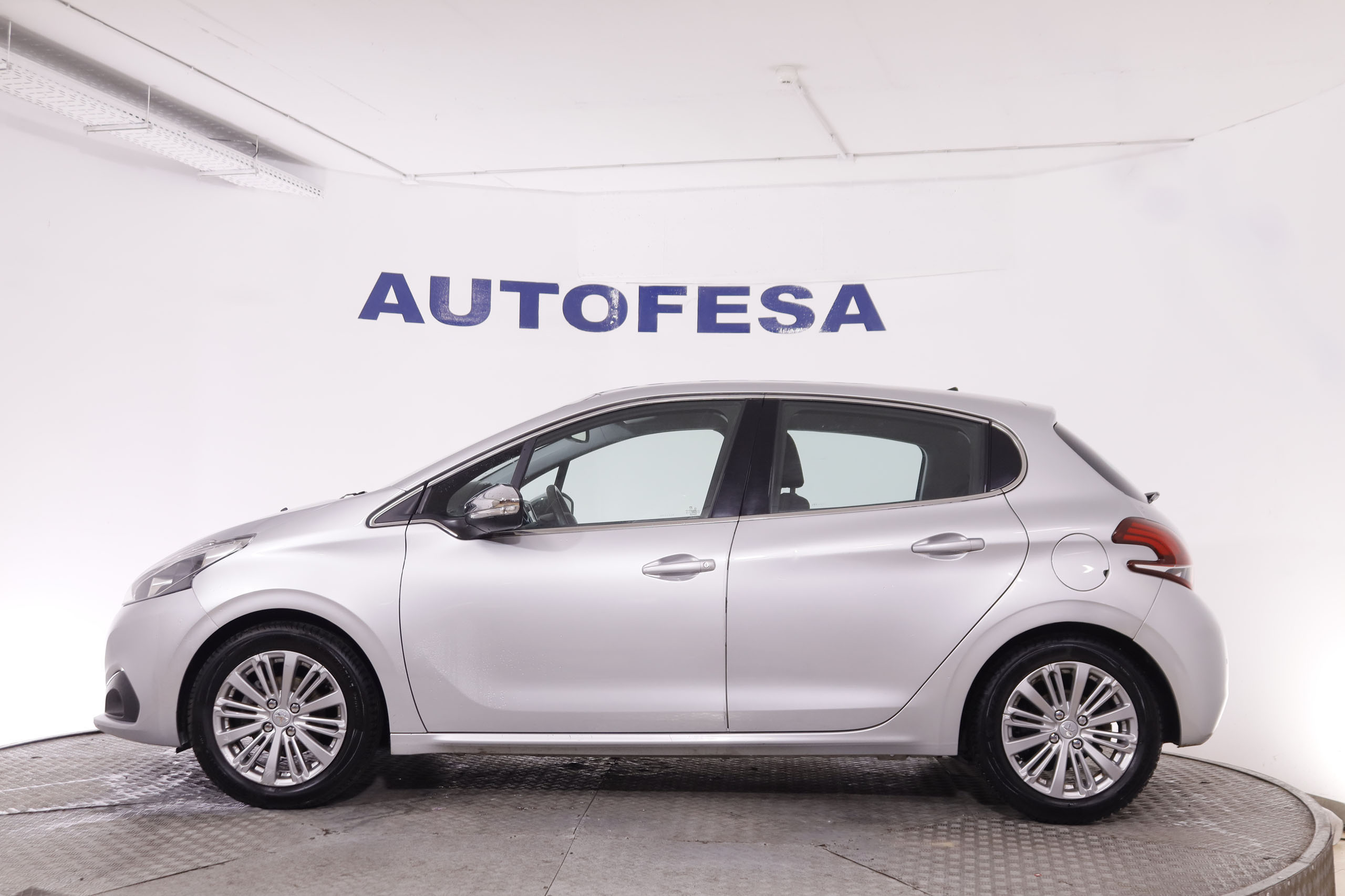 Peugeot 208 1.2 PURE TECH ALLURE AUTO 110CV 5P # NAVY, PARKTRONIC foto 11