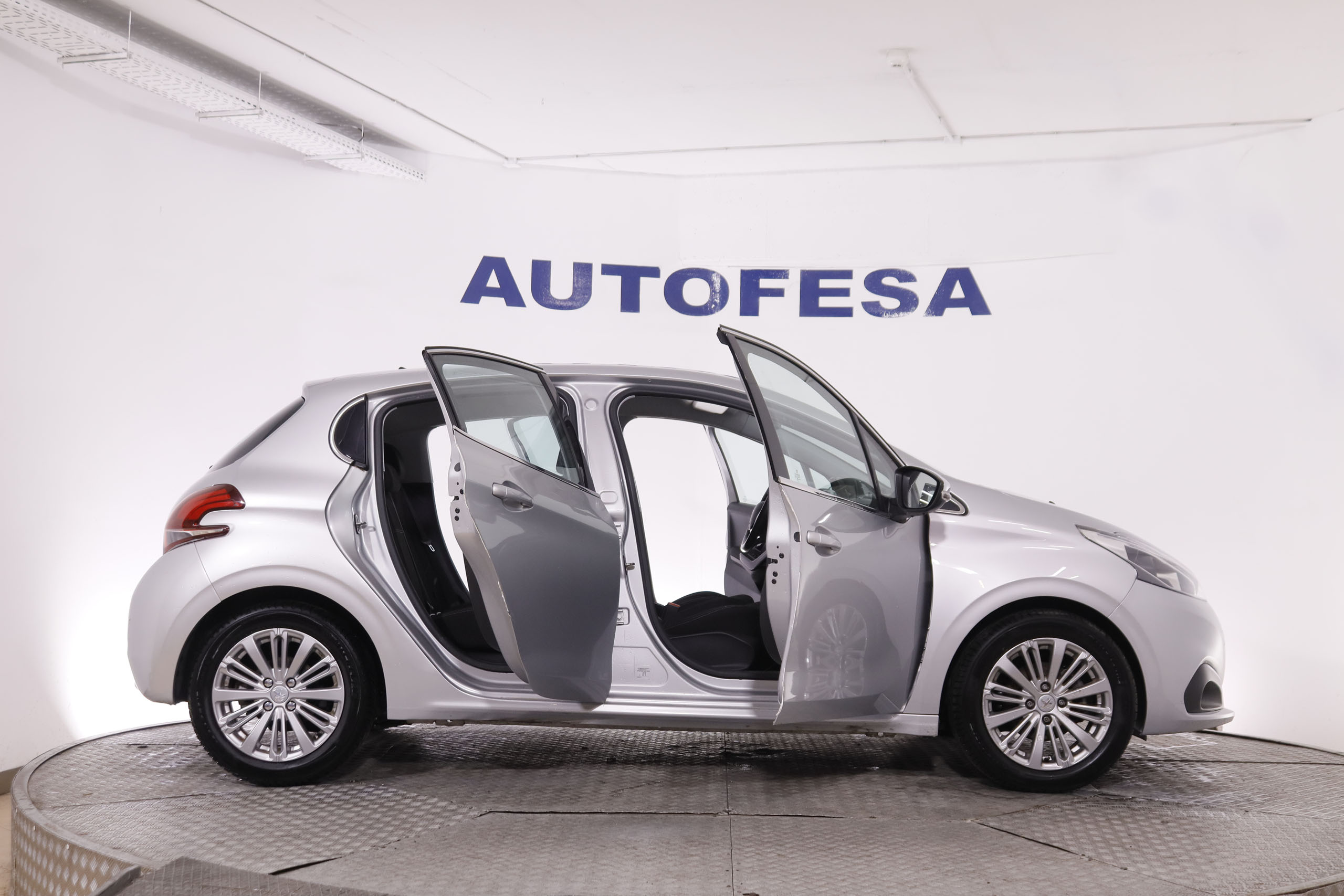 Peugeot 208 1.2 PURE TECH ALLURE AUTO 110CV 5P # NAVY, PARKTRONIC foto 13