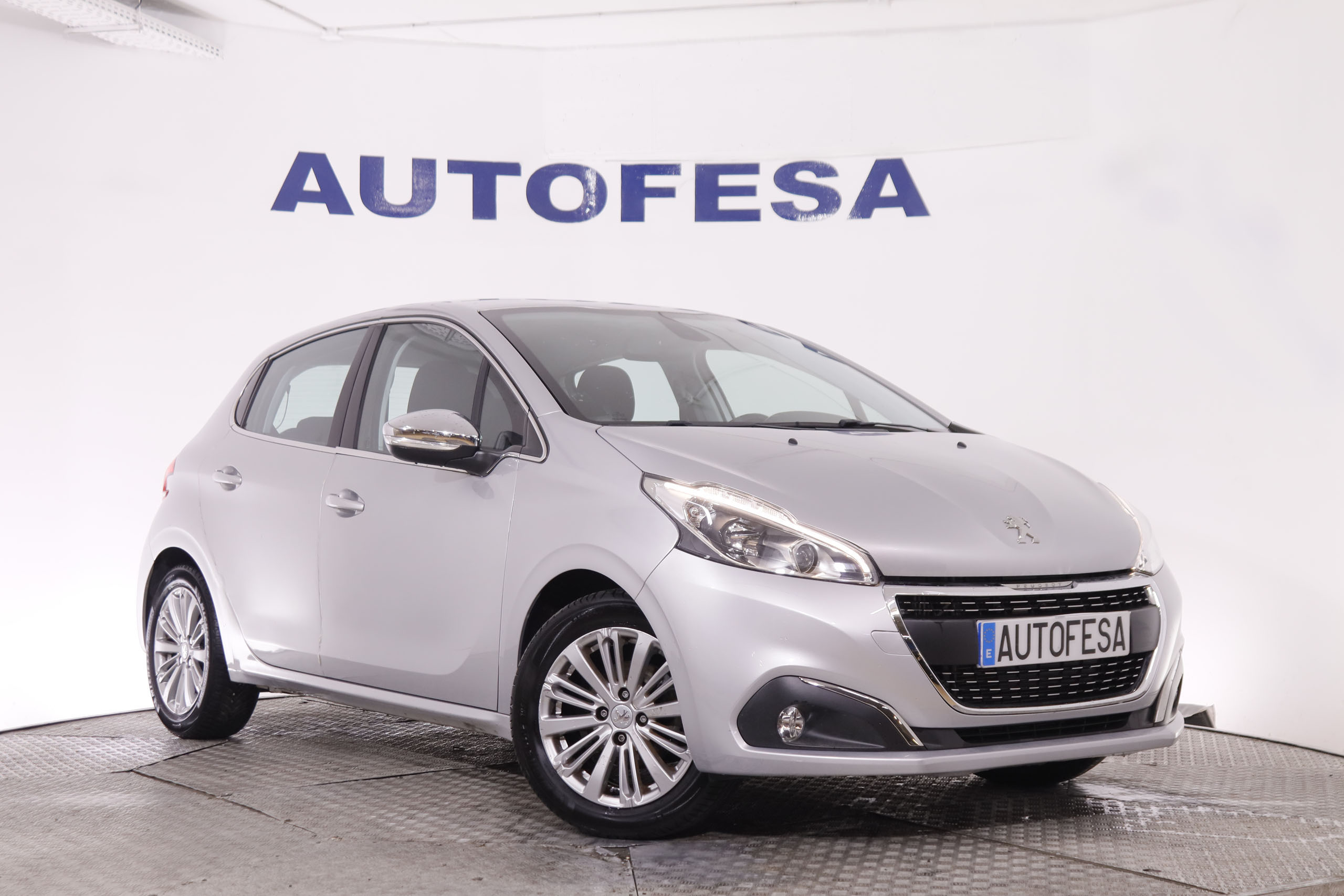 Peugeot 208 1.2 PURE TECH ALLURE AUTO 110CV 5P # NAVY, PARKTRONIC foto 3