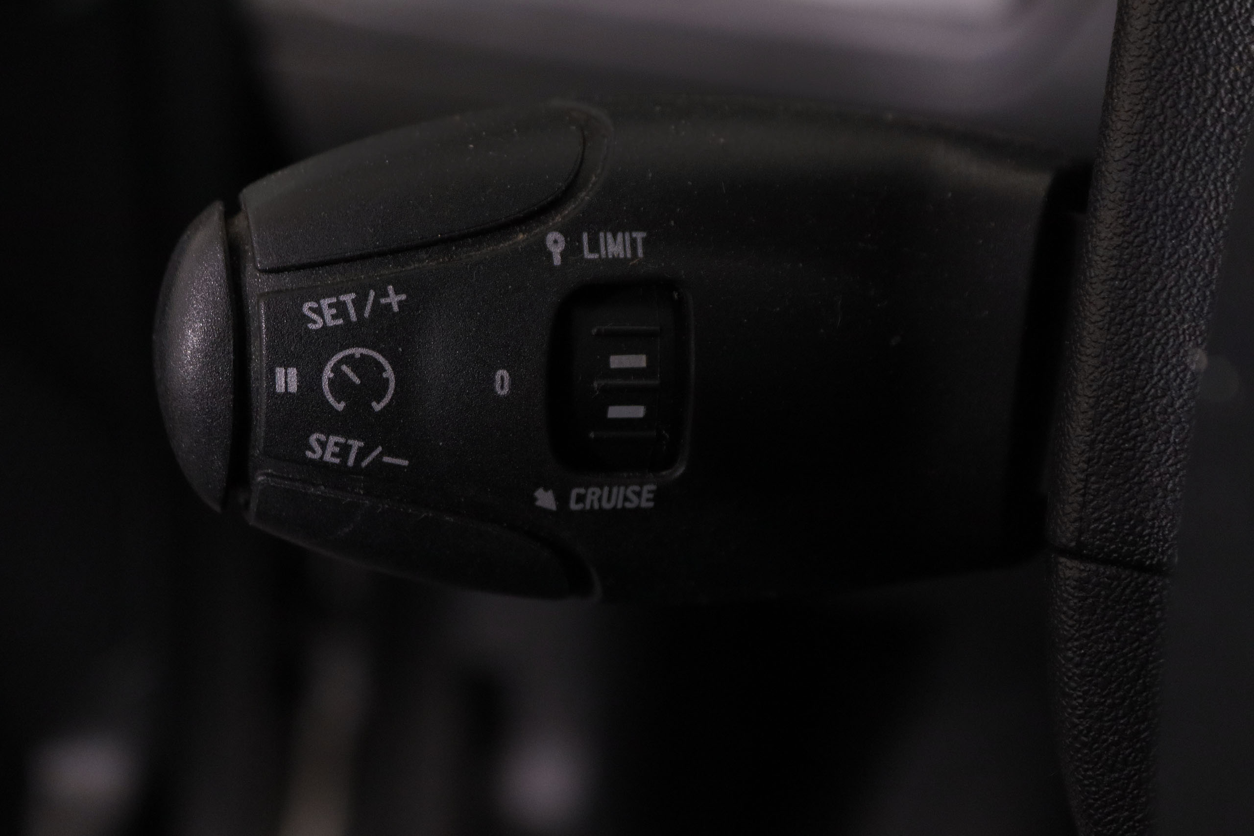 Peugeot 208 1.2 PURE TECH ALLURE AUTO 110CV 5P # NAVY, PARKTRONIC foto 21