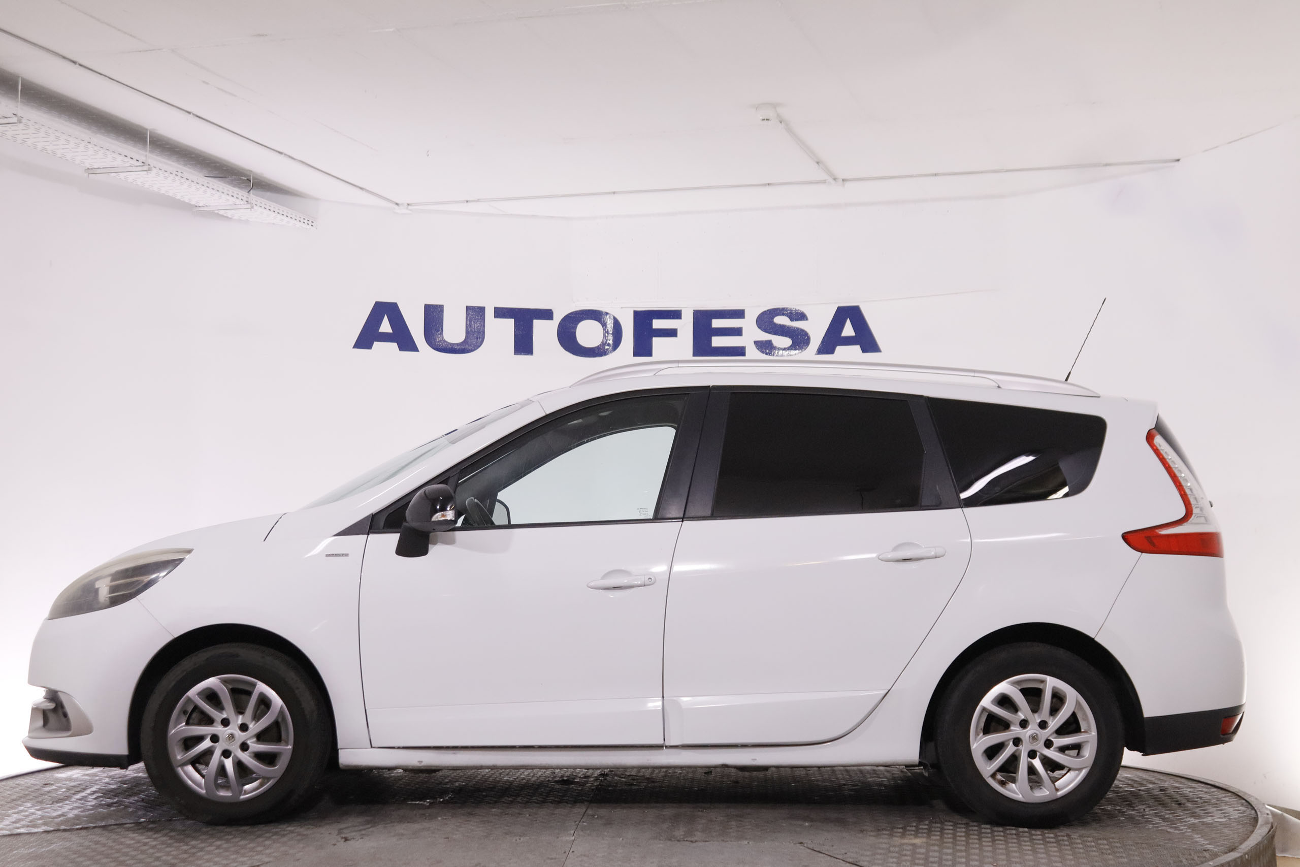 Renault Grand Scenic 1.6 DCI LIMITED 130CV 7 PLAZAS 5P # PARKTRONIC foto 13