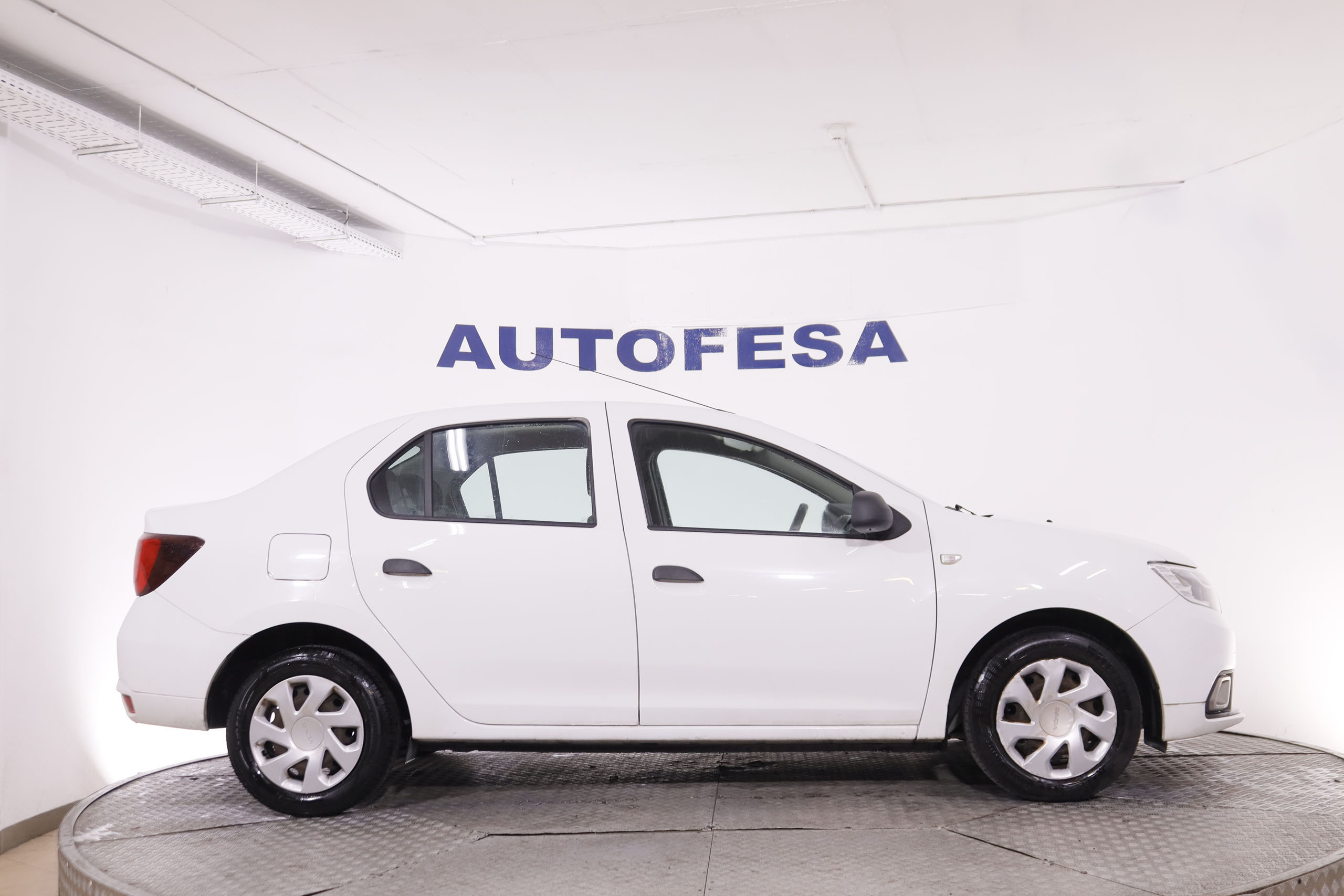 Dacia Logan 0.9 GLP AMBIENCE 90CV 4P # NAVY foto 9