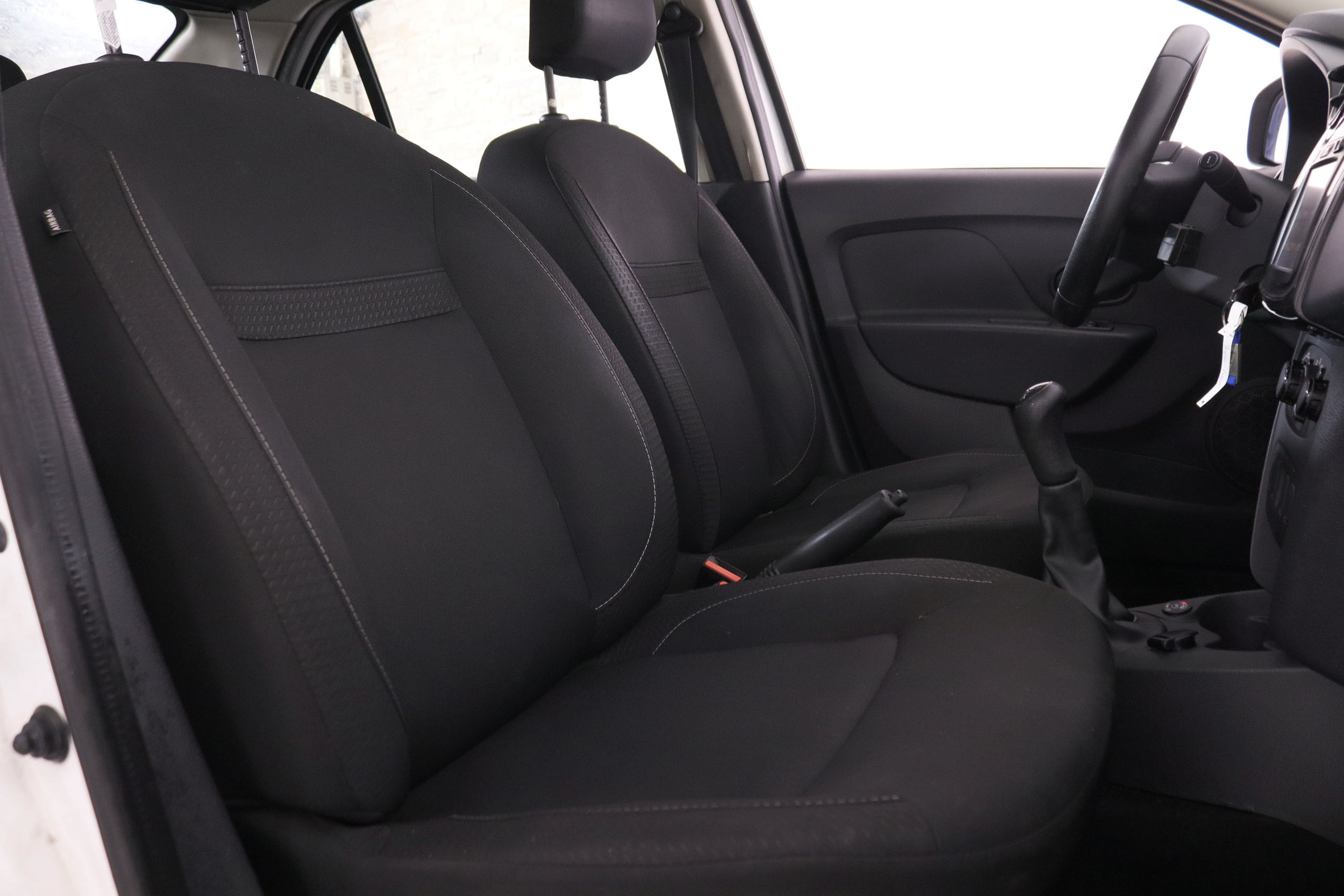 Dacia Logan 0.9 GLP AMBIENCE 90CV 4P # NAVY foto 24