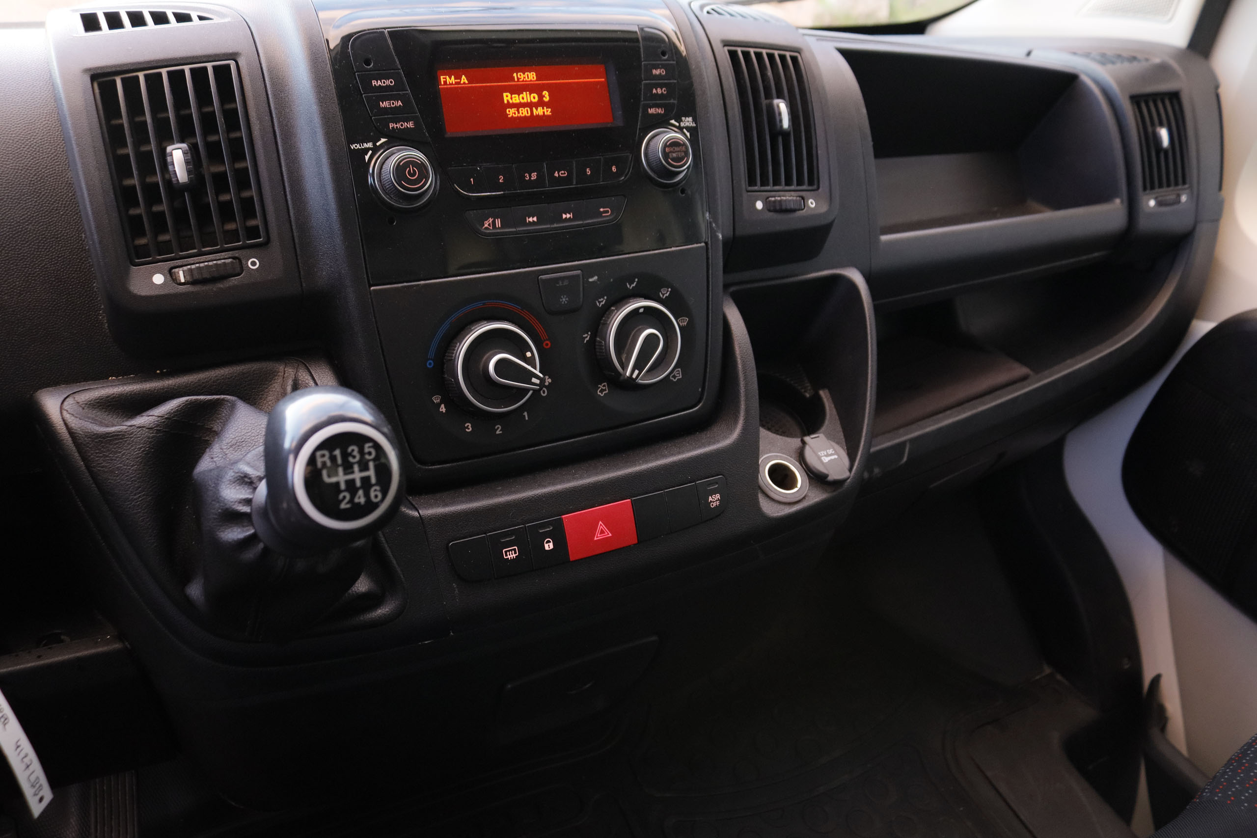 Citroen Jumper 2.2 HDI L2H2 130CV 3P # IVA DEDUCIBLE foto 18