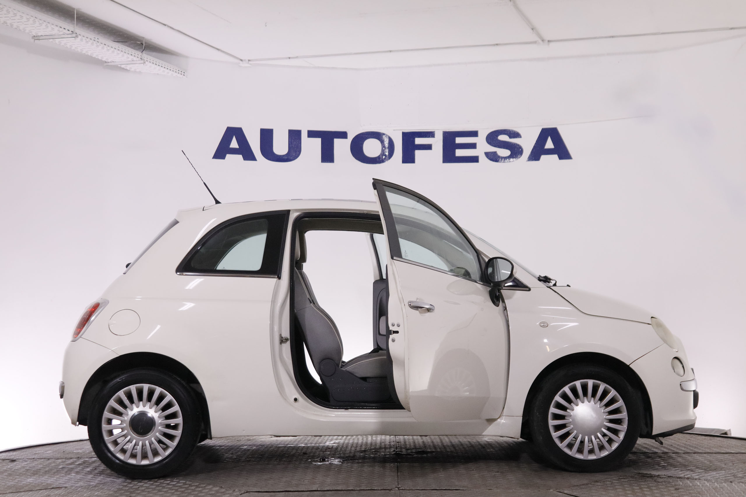 Fiat 500 1.2 8V LOUNGE 69CV 3P # TECHO PANORAMICO foto 10