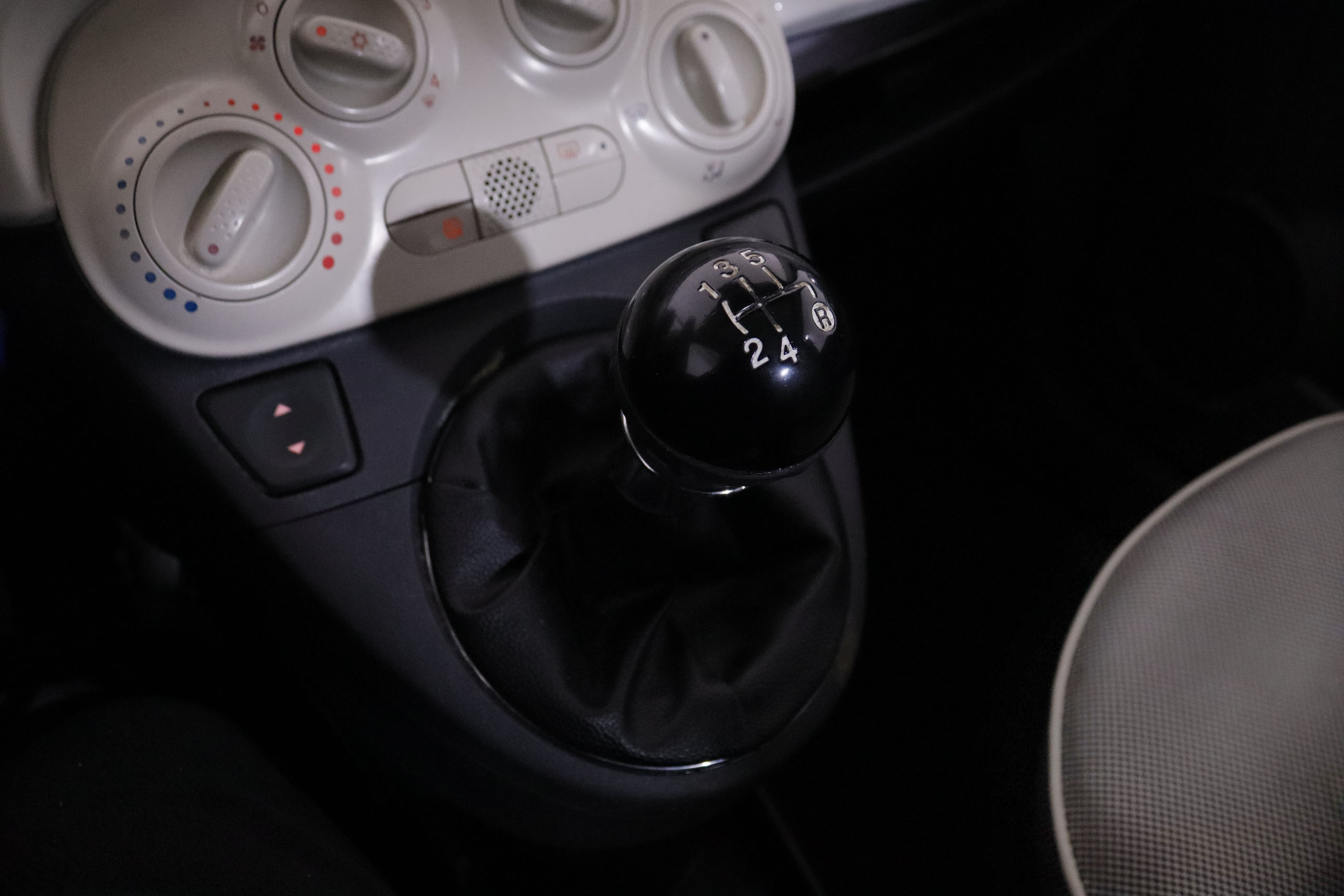 Fiat 500 1.2 8V LOUNGE 69CV 3P # TECHO PANORAMICO foto 20