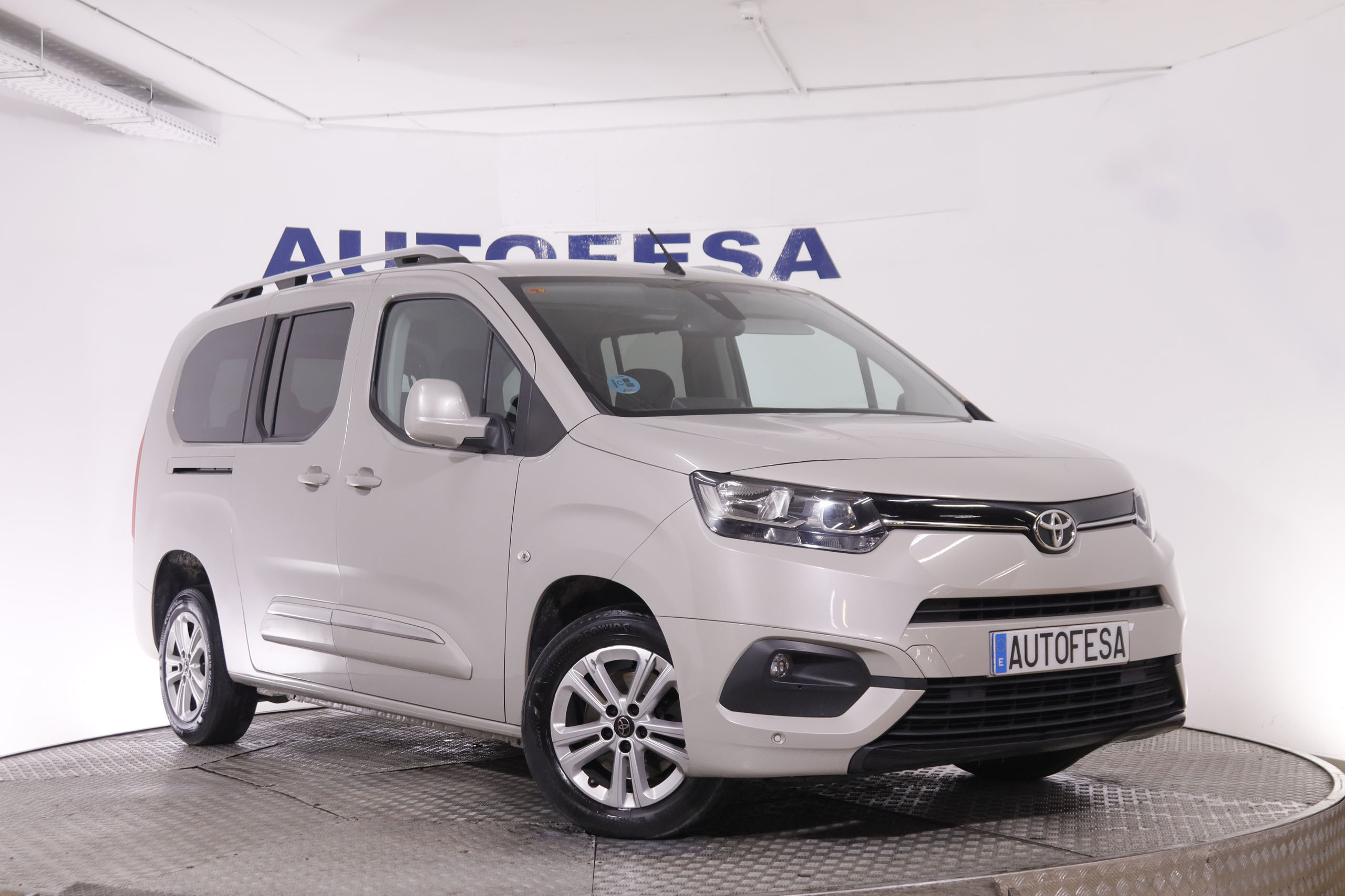 Toyota Proace 1.5 D VERSO FAMILY ACTIVE L2 131CV 7 PLAZAS 5P # PARKTRONIC, BLUETOOTH foto 3