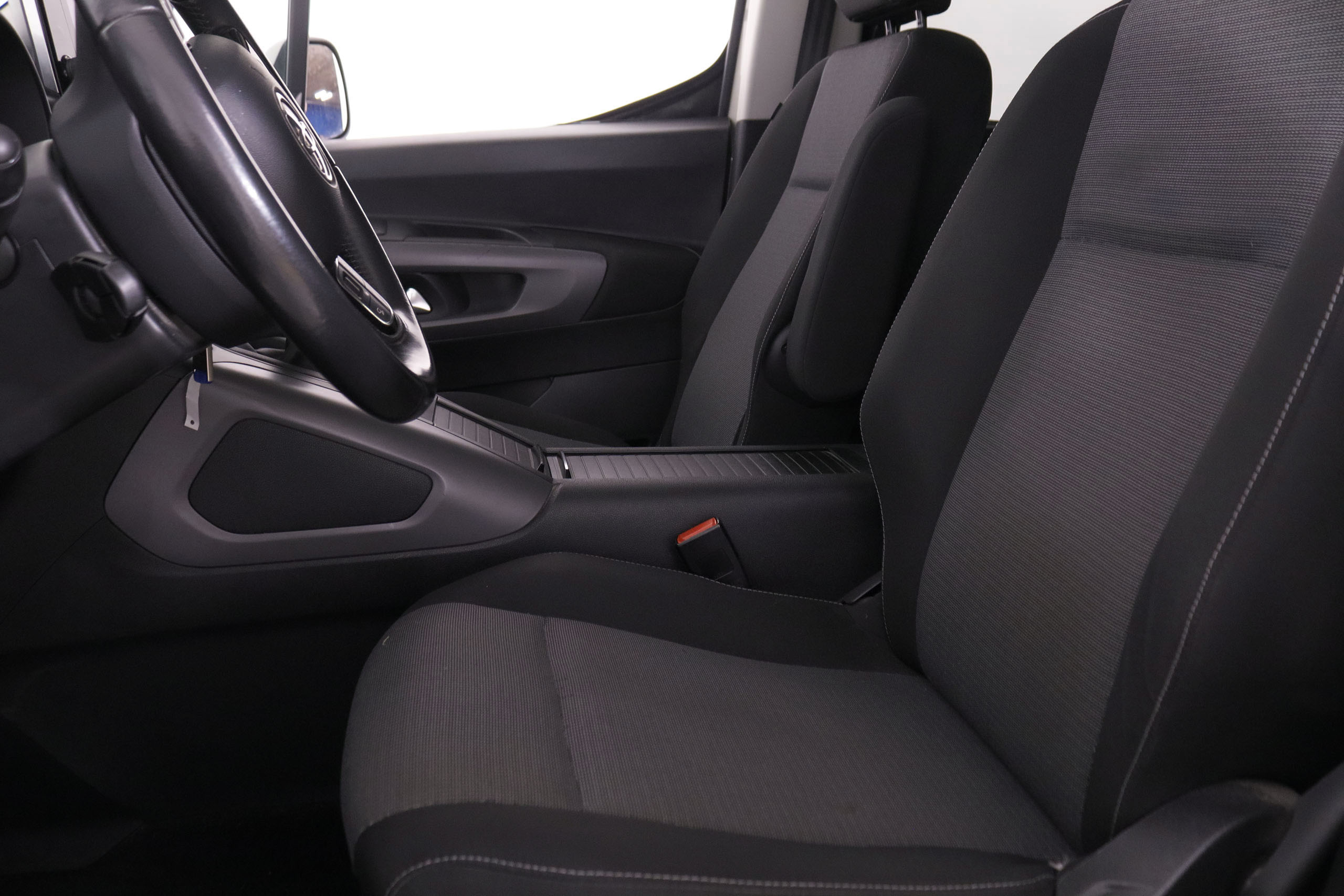 Toyota Proace 1.5 D VERSO FAMILY ACTIVE L2 131CV 7 PLAZAS 5P # PARKTRONIC, BLUETOOTH foto 26