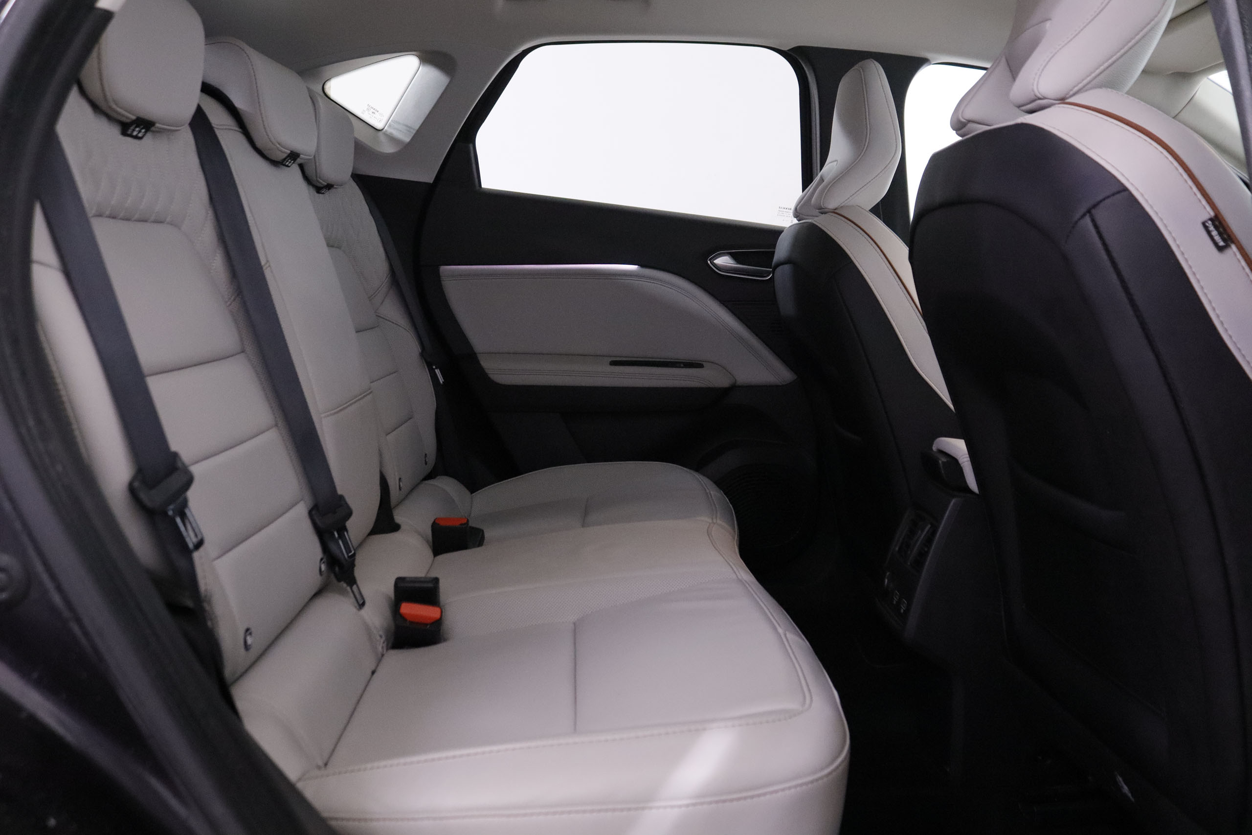 Renault Captur E-TECH PLUG IN INITIALE PARIS AUTO 160CV 5P # NAVY,CUERO,FAROS LED foto 26