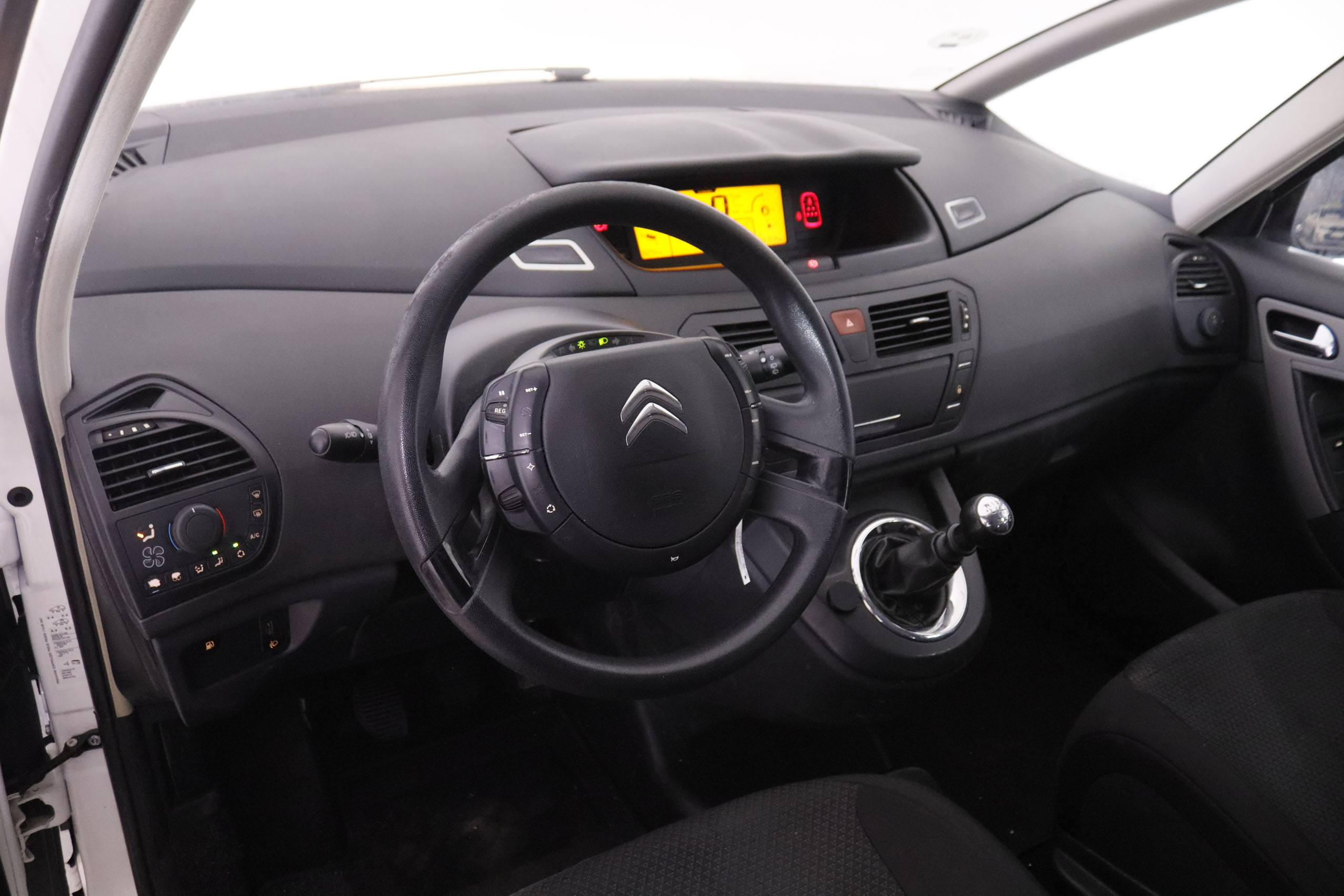 Citroen C4 Grand Picasso 1.6 HDI 110CV 5P #BOLA REMOLQUE foto 14