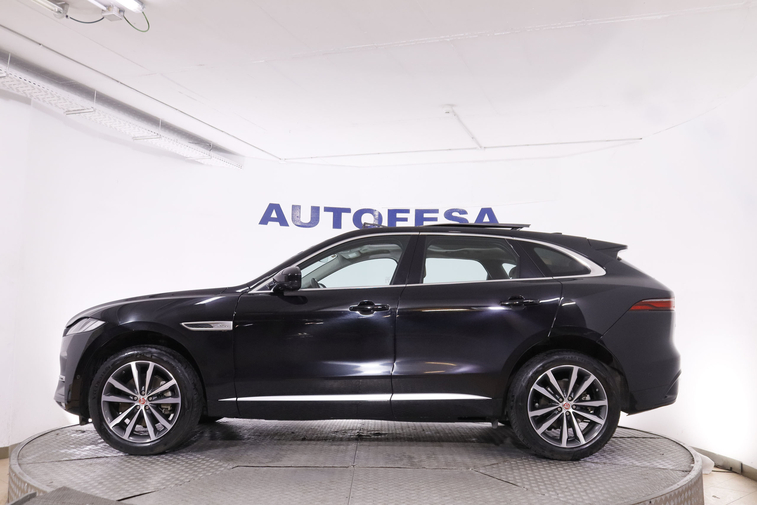 Jaguar F-pace 2.0 D  MHEV AWD AUTO S 204CV 5P foto 9