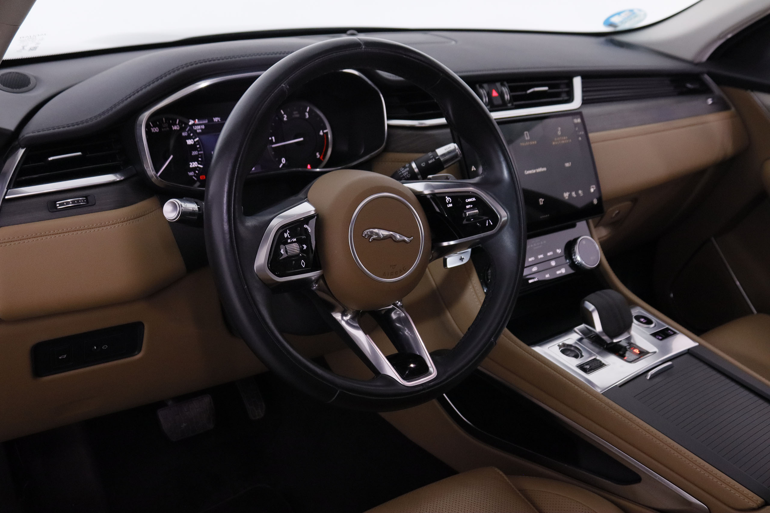 Jaguar F-pace 2.0 D  MHEV AWD AUTO S 204CV 5P foto 15