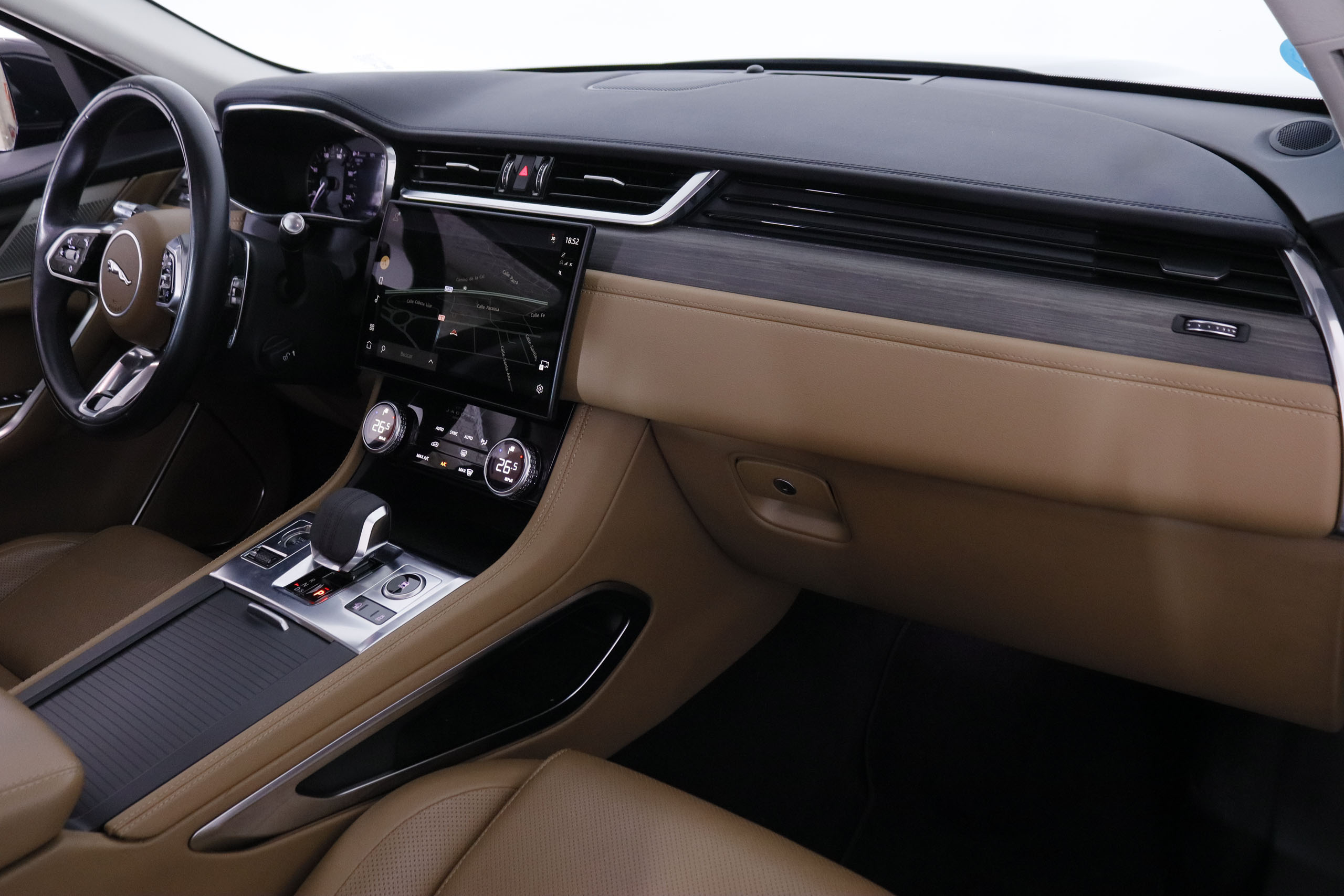 Jaguar F-pace 2.0 D  MHEV AWD AUTO S 204CV 5P foto 17