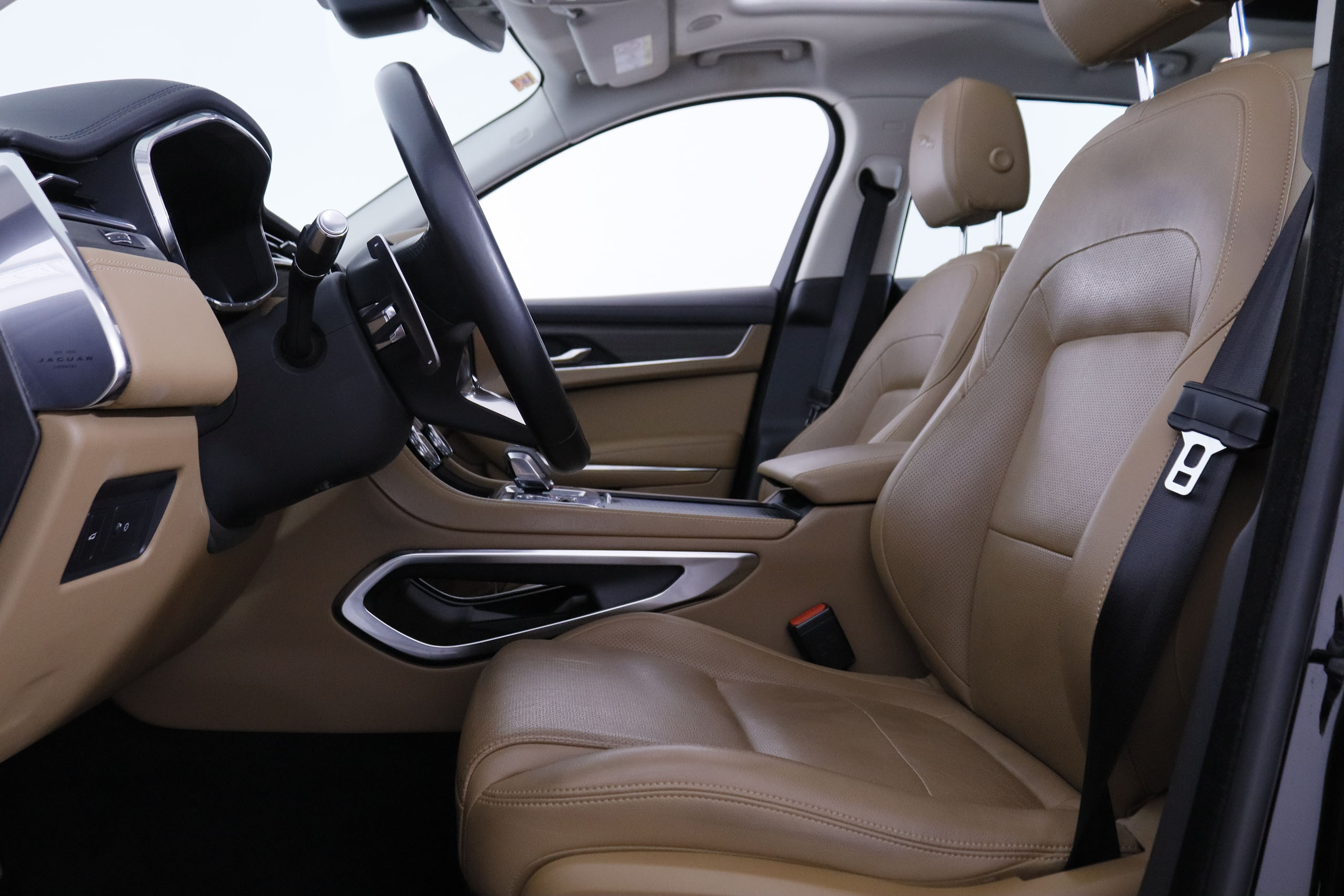 Jaguar F-pace 2.0 D  MHEV AWD AUTO S 204CV 5P foto 28