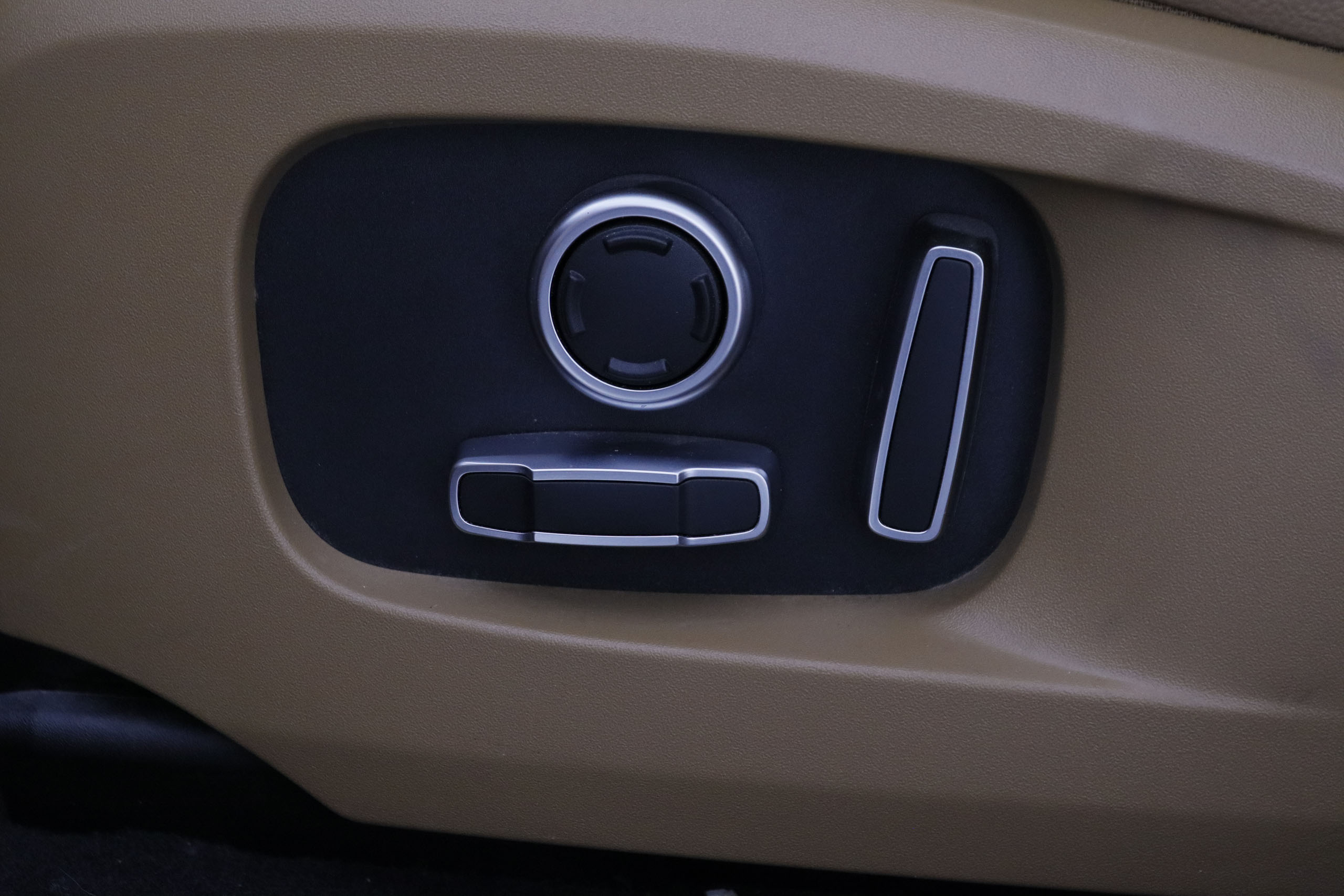 Jaguar F-pace 2.0 D  MHEV AWD AUTO S 204CV 5P foto 29