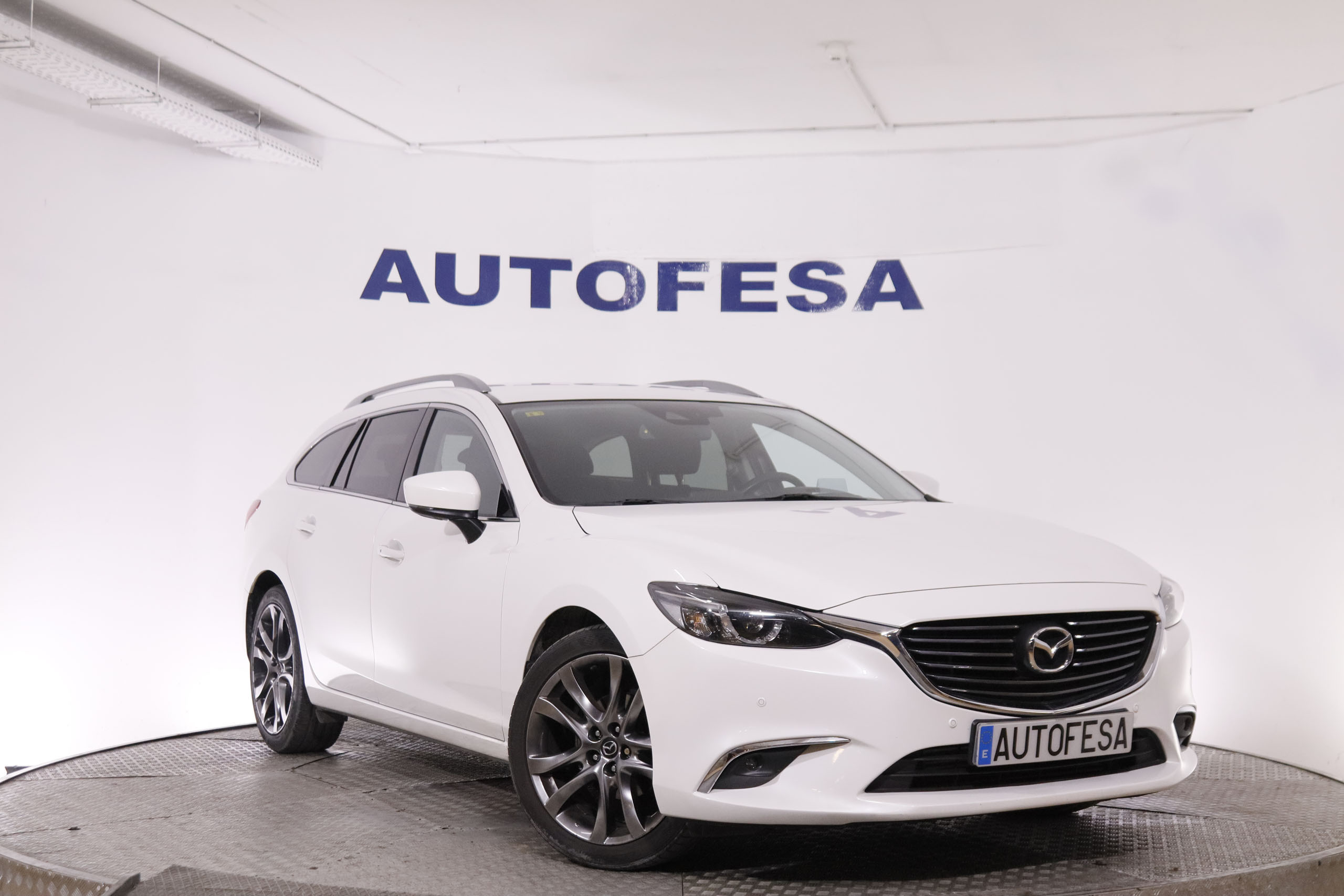 Mazda 6 WAGON 2.2 D SKYACTIV STYLE 150CV 5P # PARKTRONIC, FAROS LED foto 3