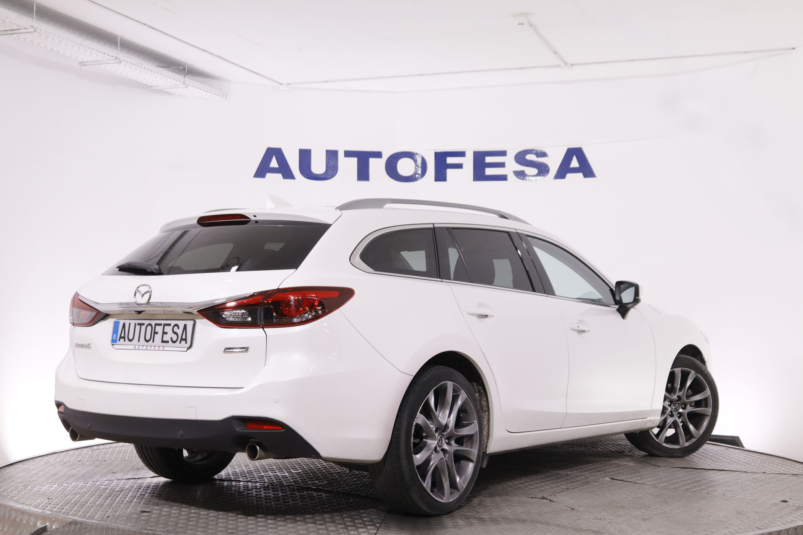 Mazda 6 WAGON 2.2 D SKYACTIV STYLE 150CV 5P # PARKTRONIC, FAROS LED foto 5