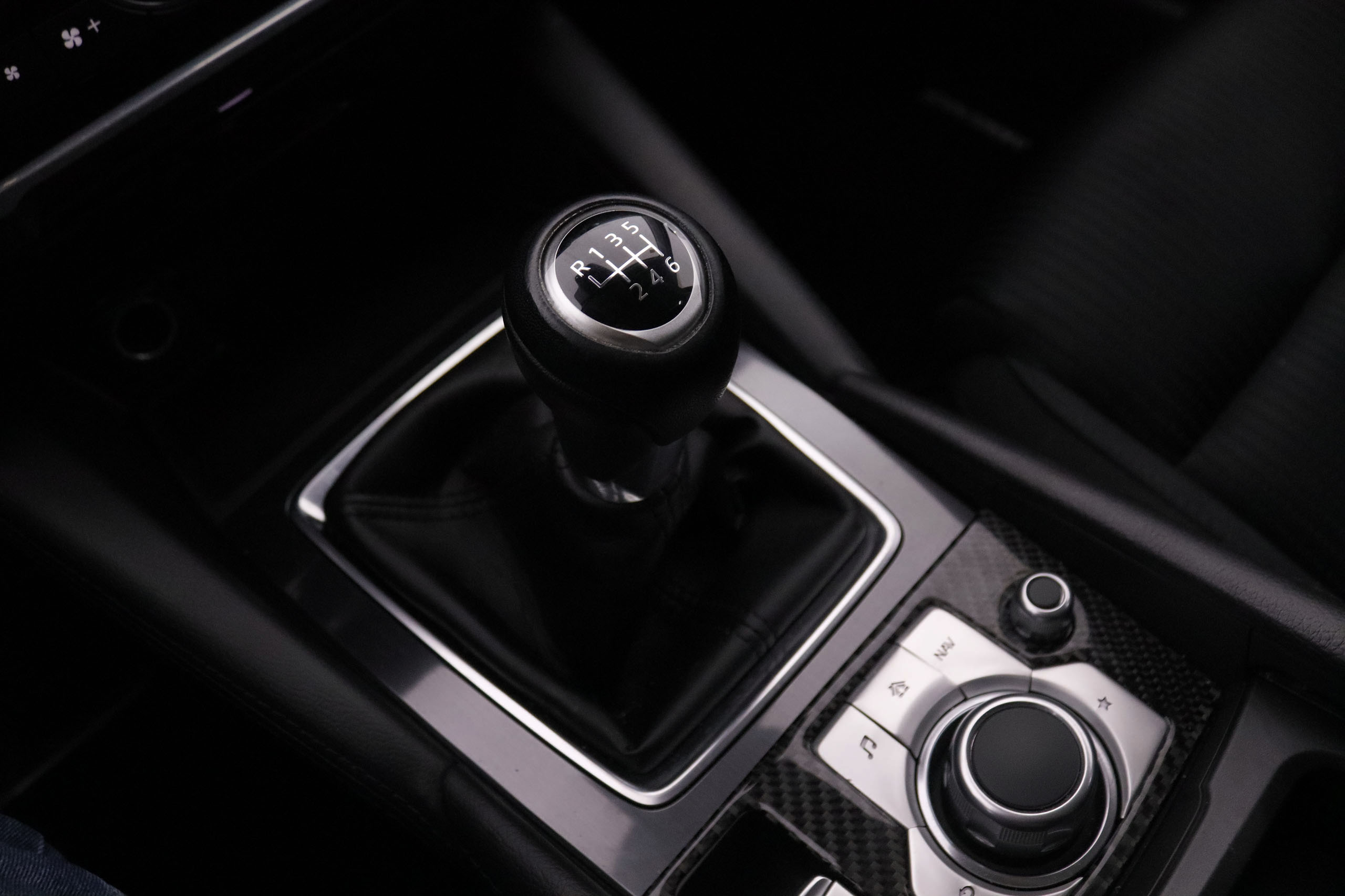 Mazda 6 WAGON 2.2 D SKYACTIV STYLE 150CV 5P # PARKTRONIC, FAROS LED foto 23