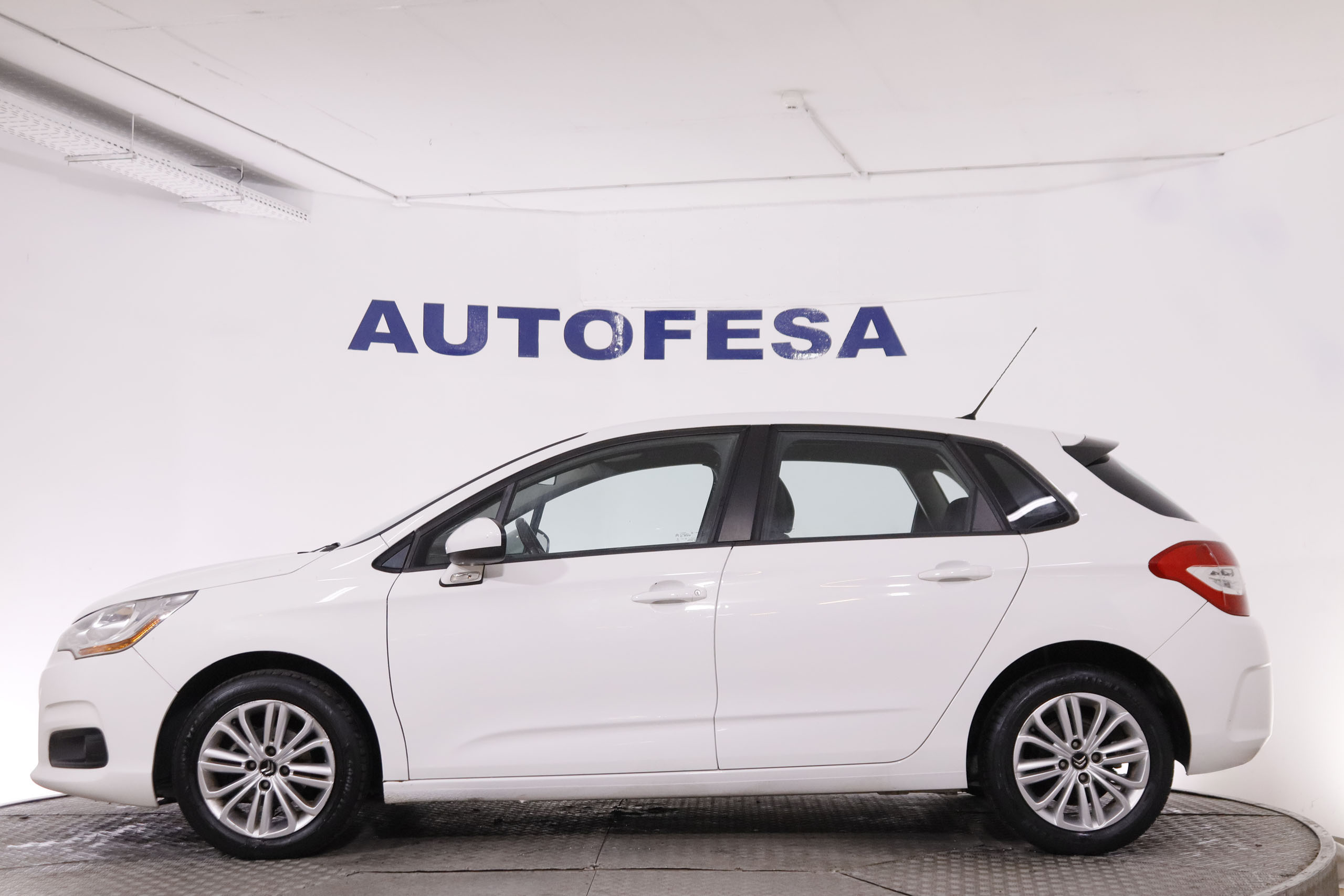 Citroen C4 1.4 VTI 95 CONFORT 5P foto 9