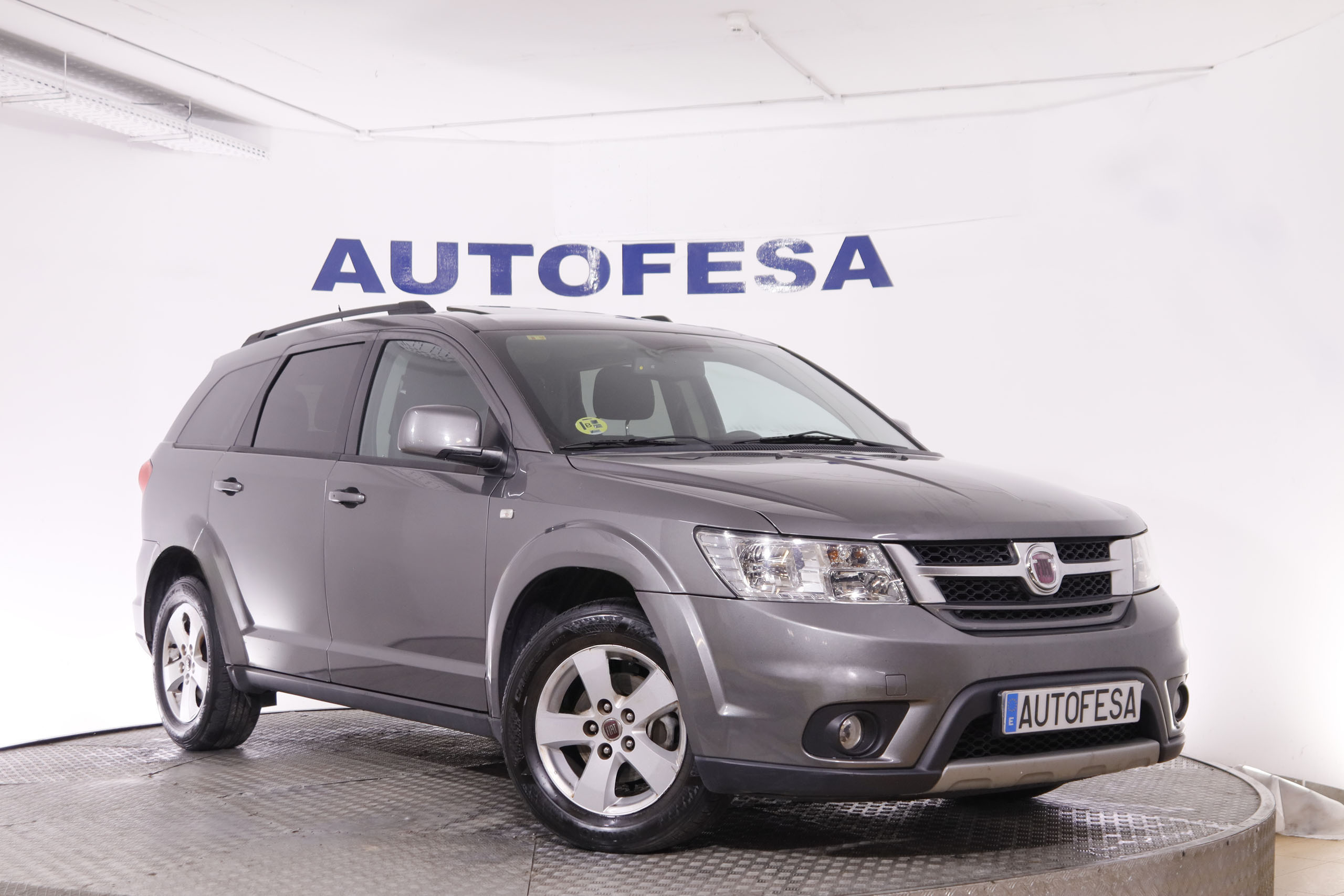 Fiat Freemont 2.0 DIESEL 16V LOUNGE 140CV 7 PLAZAS 5P # TECHO ELECTRICO, PARKTRONIC foto 3