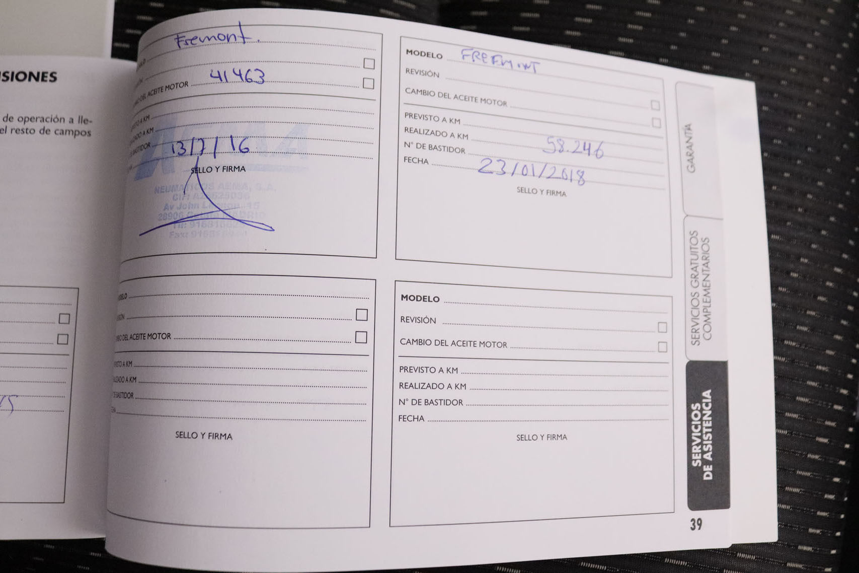 Fiat Freemont 2.0 DIESEL 16V LOUNGE 140CV 7 PLAZAS 5P # TECHO ELECTRICO, PARKTRONIC foto 26