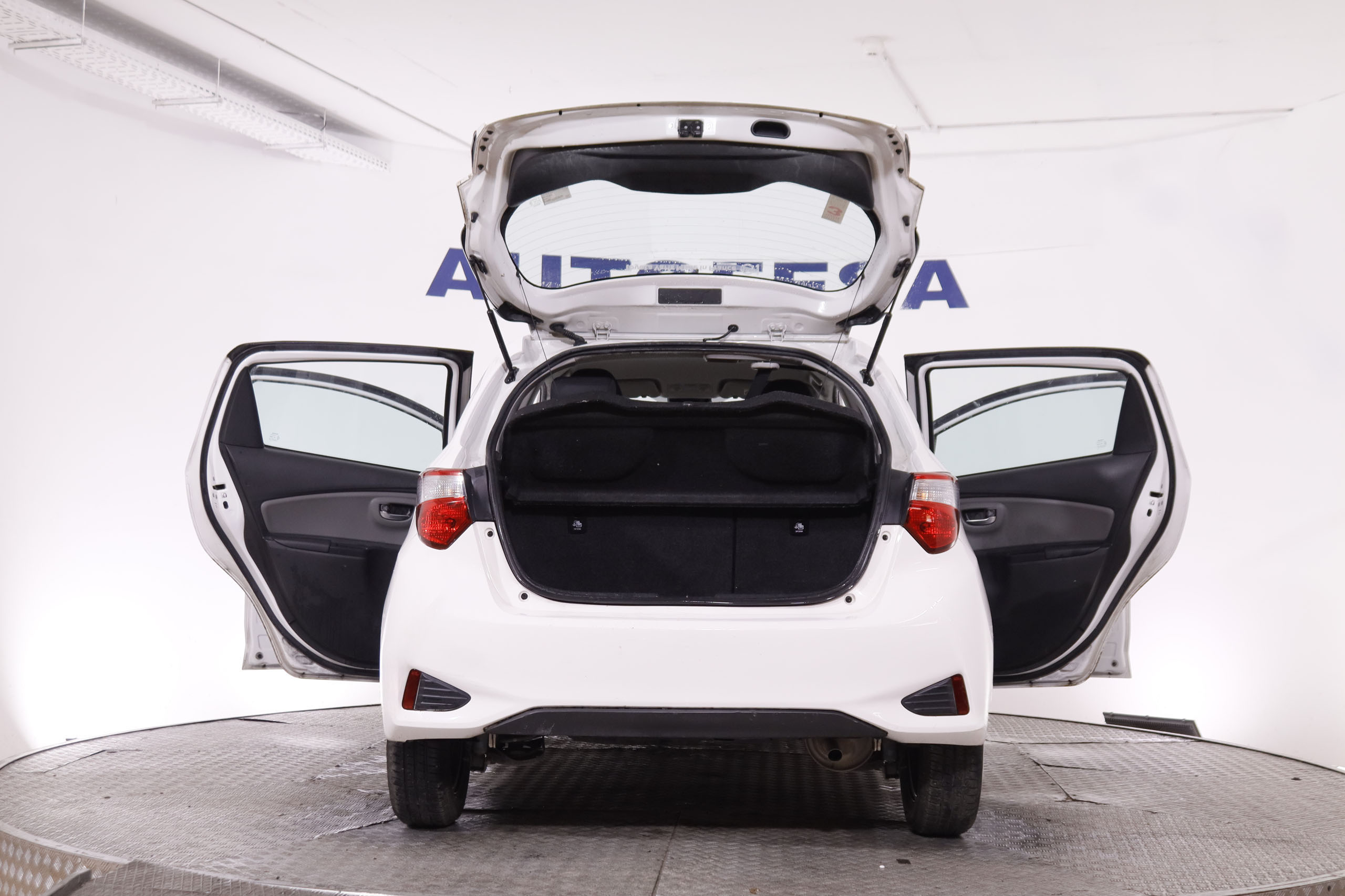 Toyota Yaris 1.0 VVT-I 70CV 5P foto 10