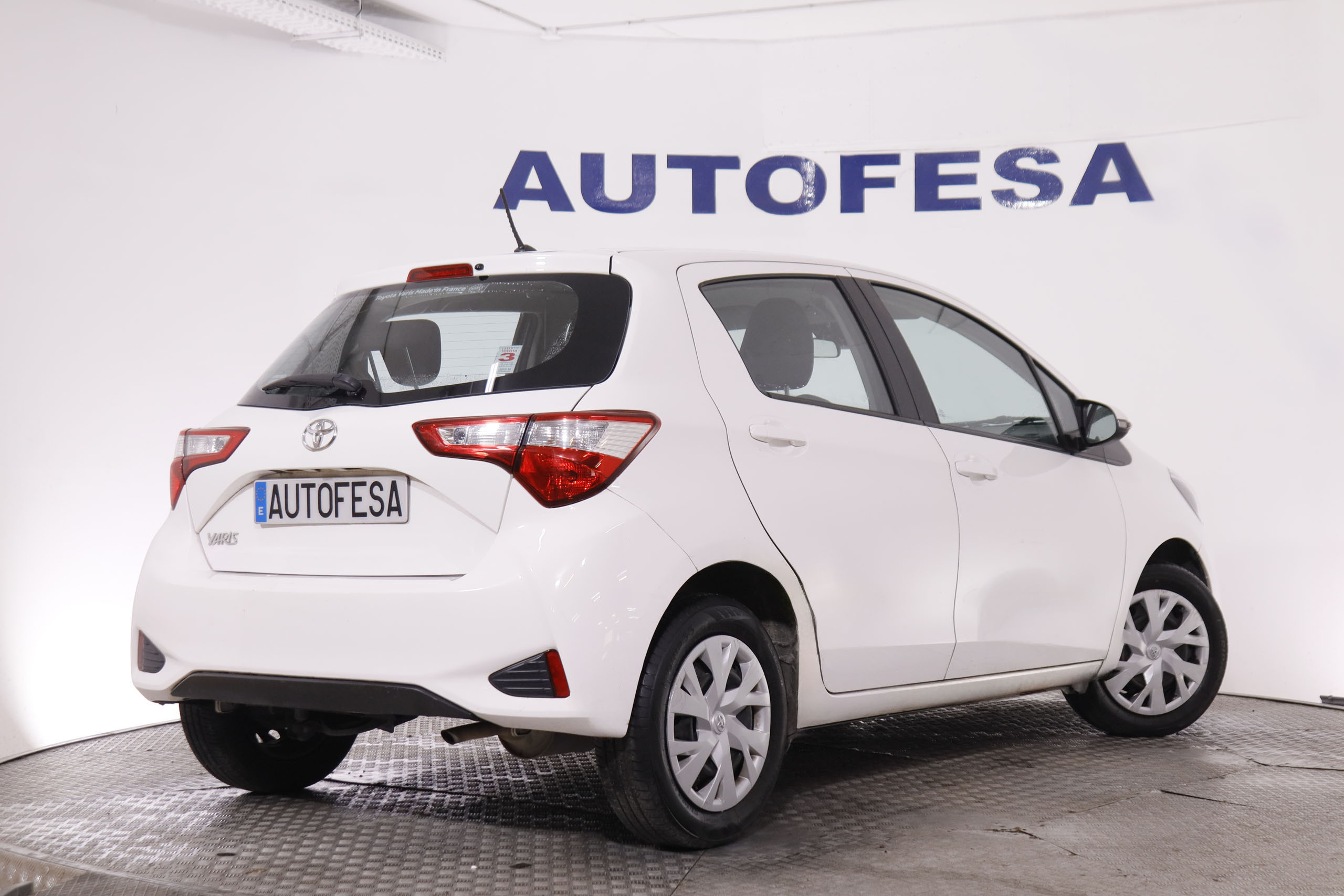 Toyota Yaris 1.0 VVT-I 70CV 5P foto 7