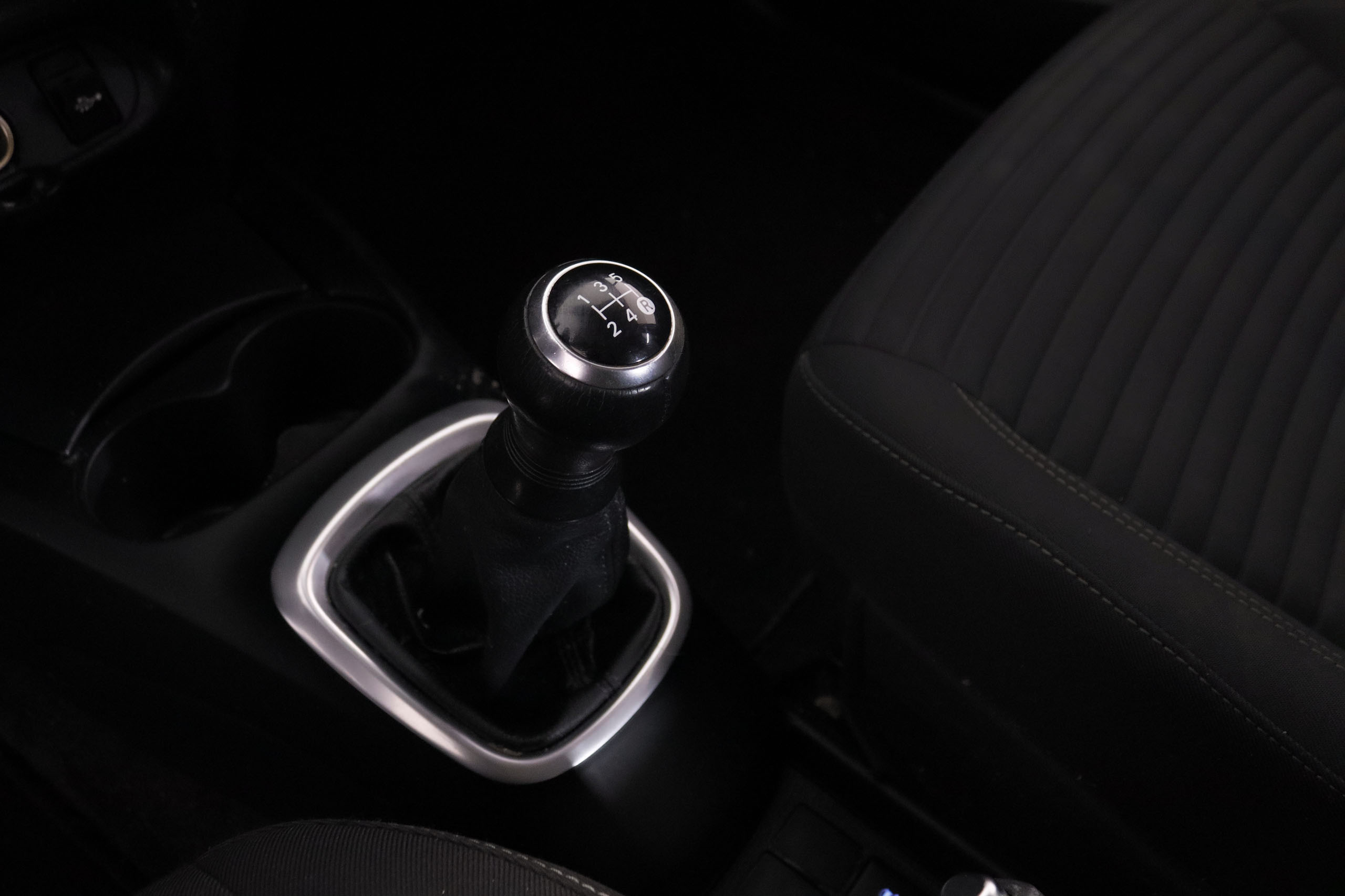 Toyota Yaris 1.0 VVT-I 70CV 5P foto 21