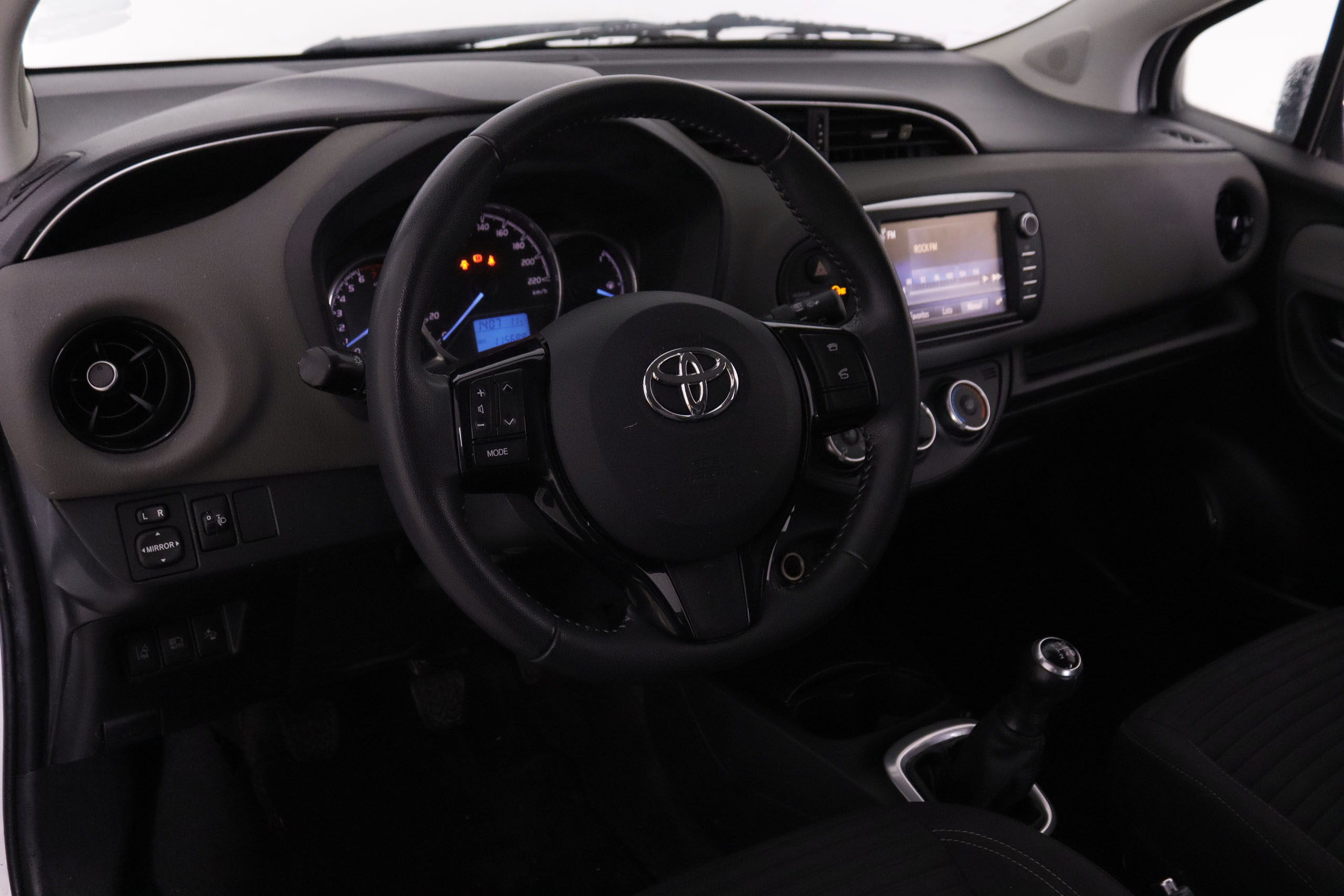 Toyota Yaris 1.0 VVT-I 70CV 5P foto 14