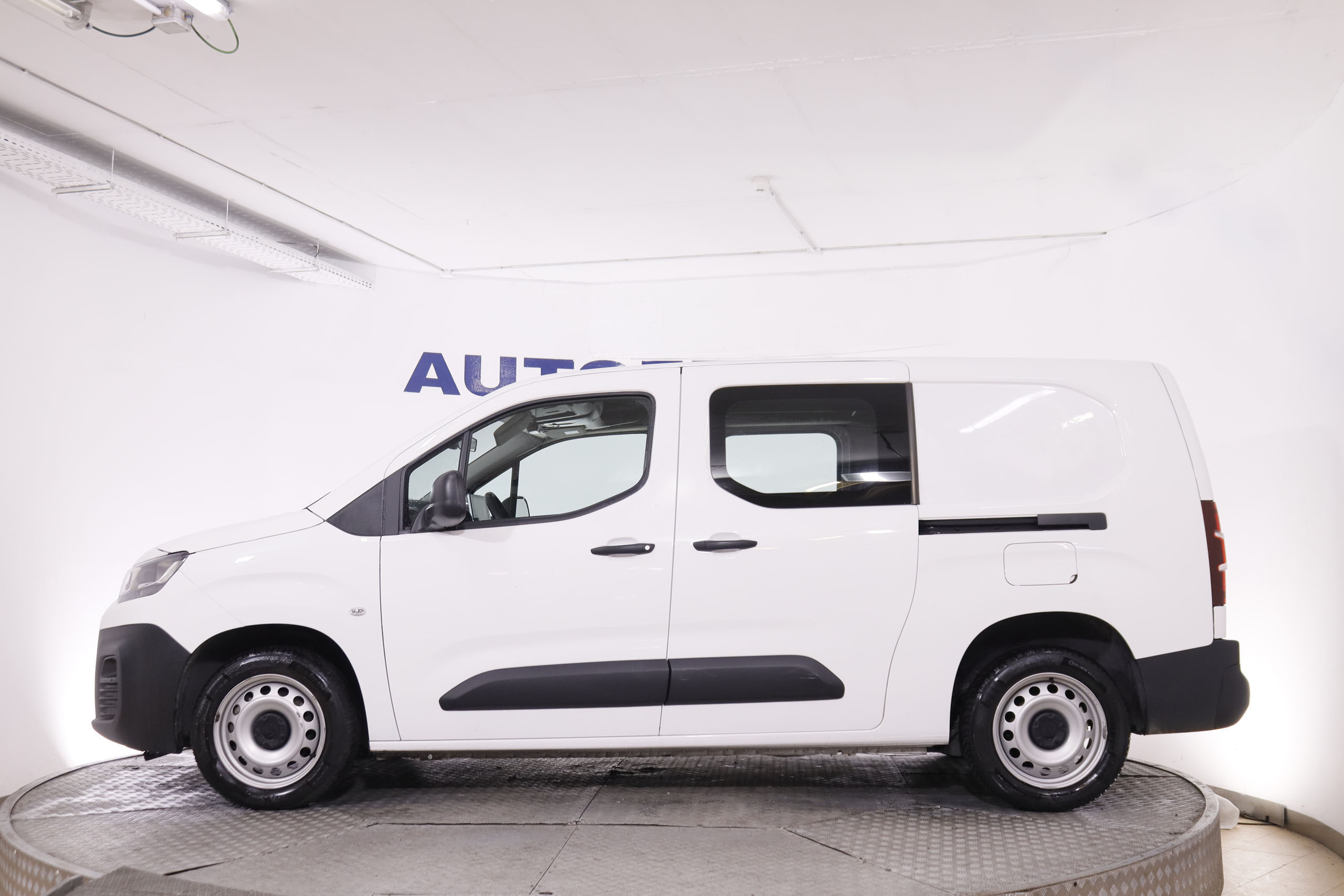 Citroen Berlingo 1.5 BLUE HDI VAN TALLA XL 100CV 5P # IVA DEDUCIBLE, NAVY foto 5