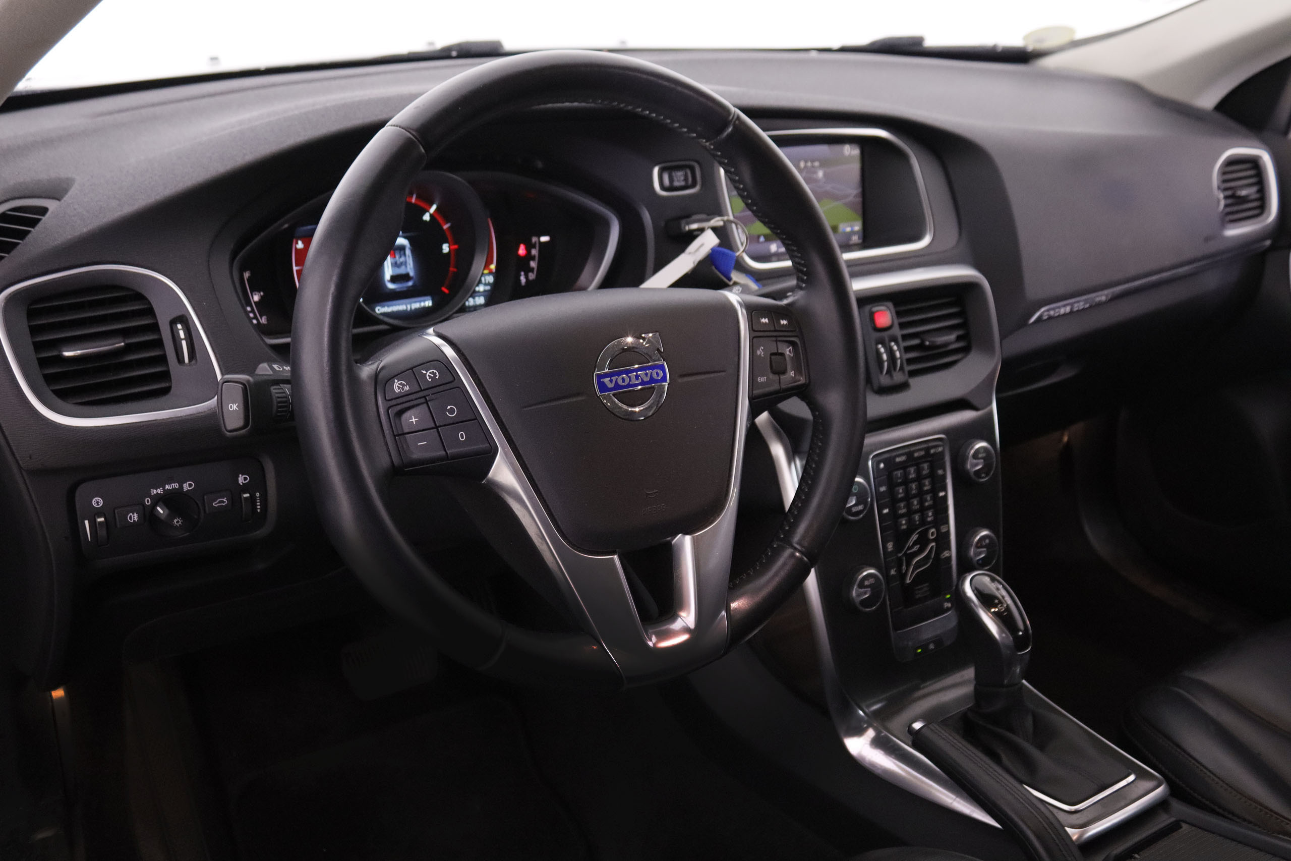 Volvo V40 2.0 D3 CROSS COUNTRY SUMMUM AUTO 150CV 5P # CUERO, NAVY, PARKTRONIC foto 14