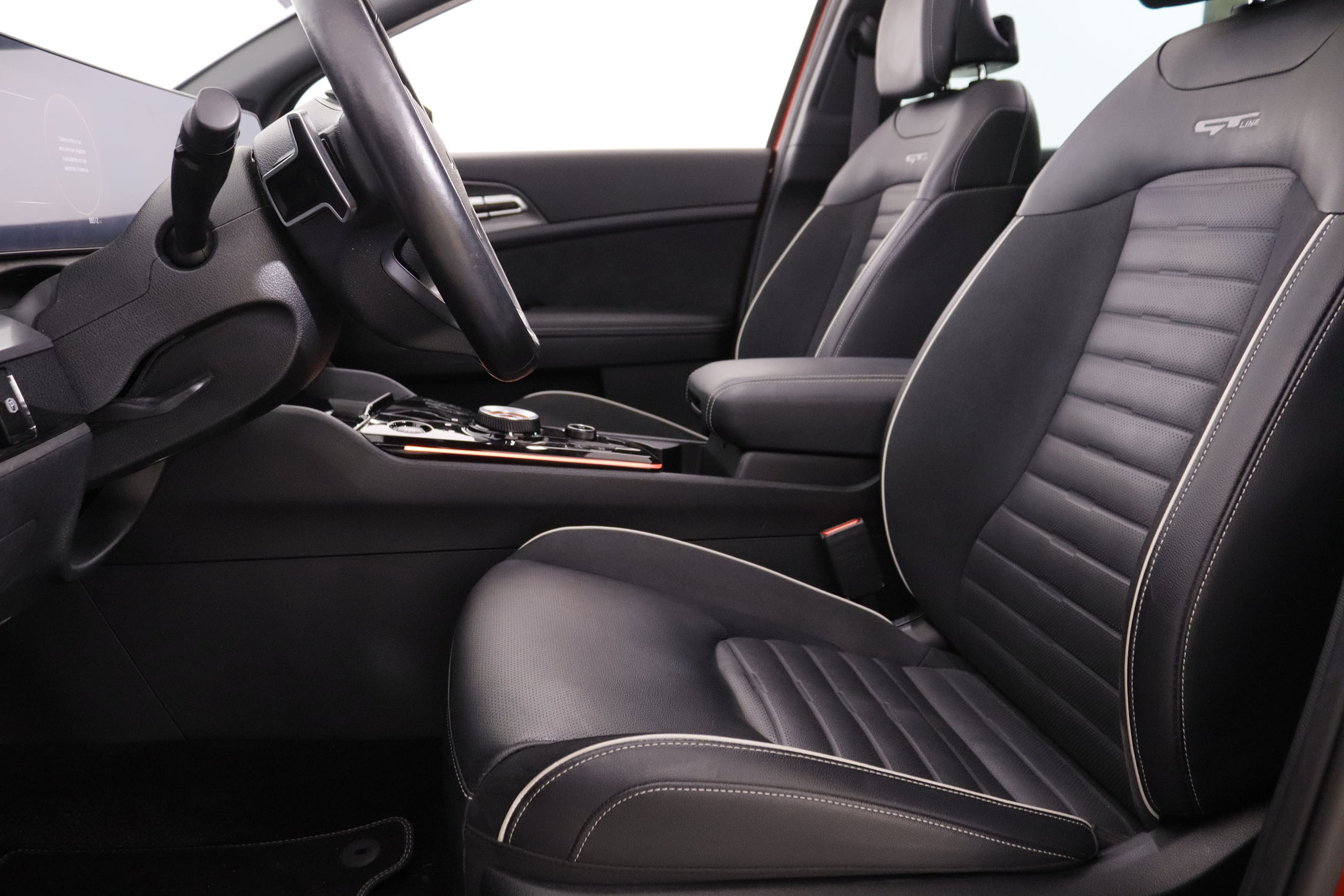 Kia Sportage 1.6 HEV GDI GT LINE AUTO 230CV 5P # GARANTIA FABRICA 05/2029,TECHO ELEC PANORAMICO, NAVY, PARKTRONIC foto 27