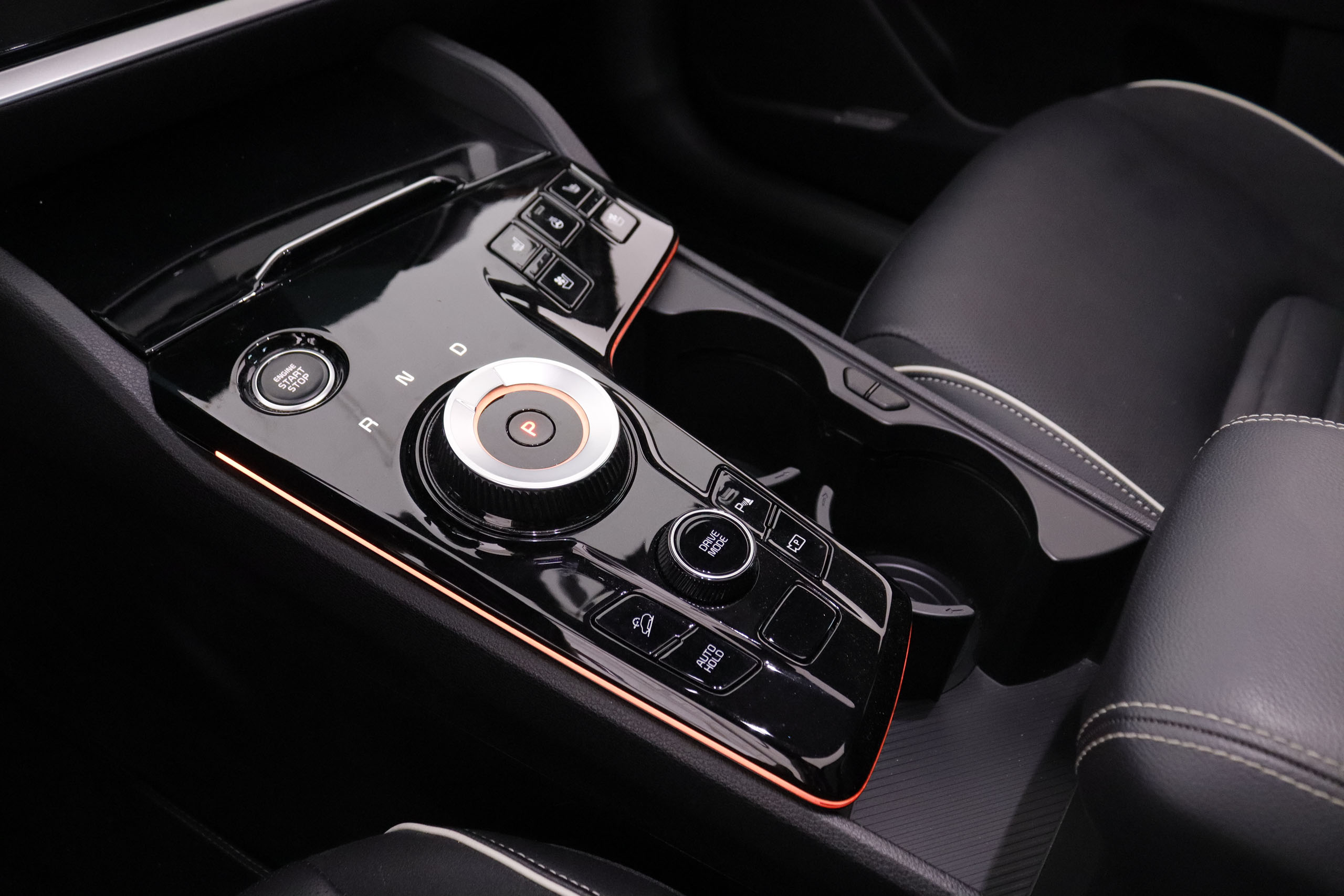 Kia Sportage 1.6 HEV GDI GT LINE AUTO 230CV 5P # GARANTIA FABRICA 05/2029,TECHO ELEC PANORAMICO, NAVY, PARKTRONIC foto 26