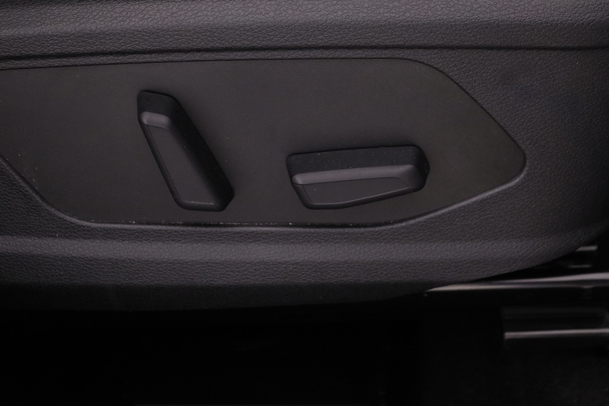 Kia Sportage 1.6 HEV GDI GT LINE AUTO 230CV 5P # GARANTIA FABRICA 05/2029,TECHO ELEC PANORAMICO, NAVY, PARKTRONIC foto 30