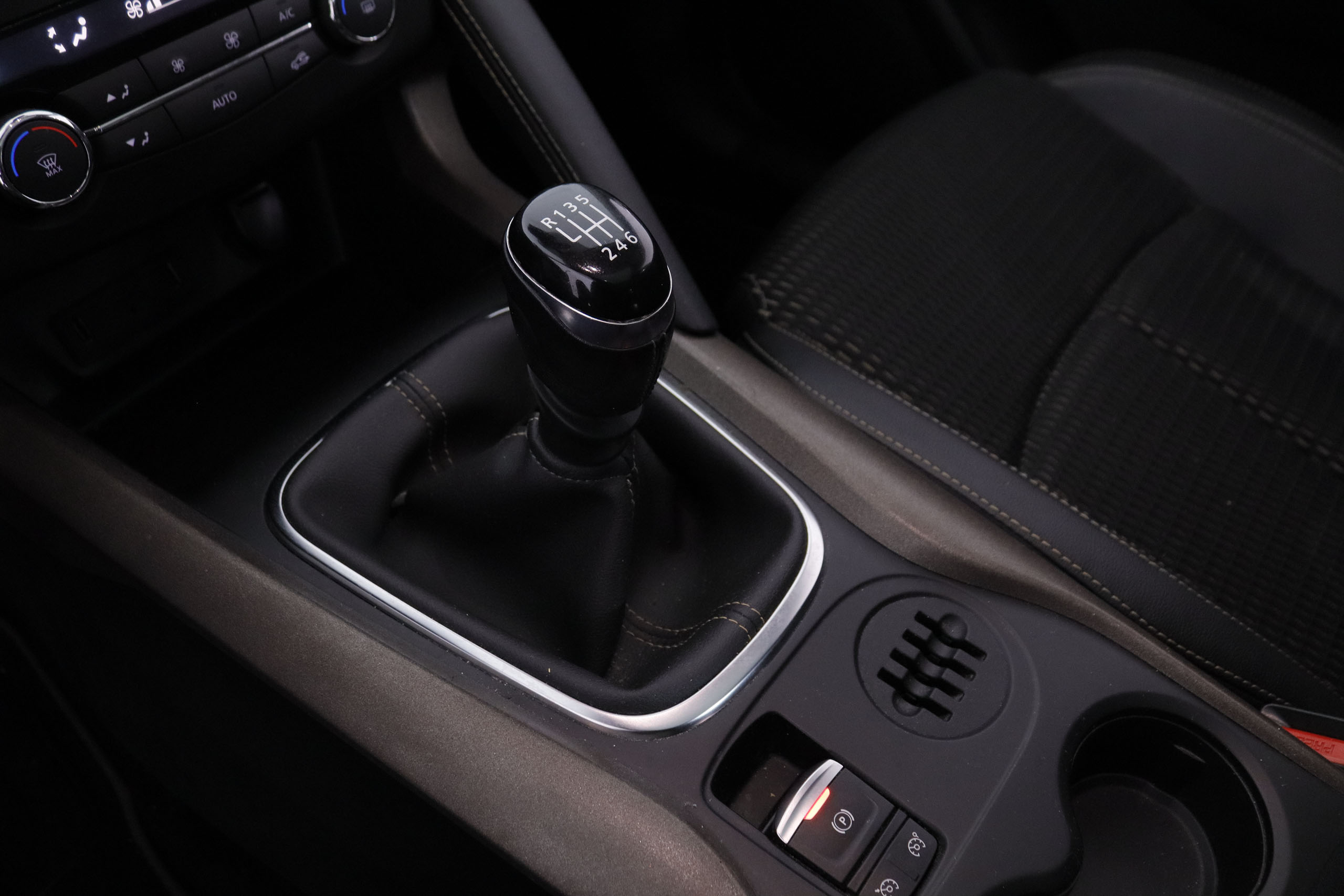 Renault Kadjar 1.2 EDITION ONE 130CV 5P # TECHO PANORAMICO, NAVY, PARKTRONIC foto 22