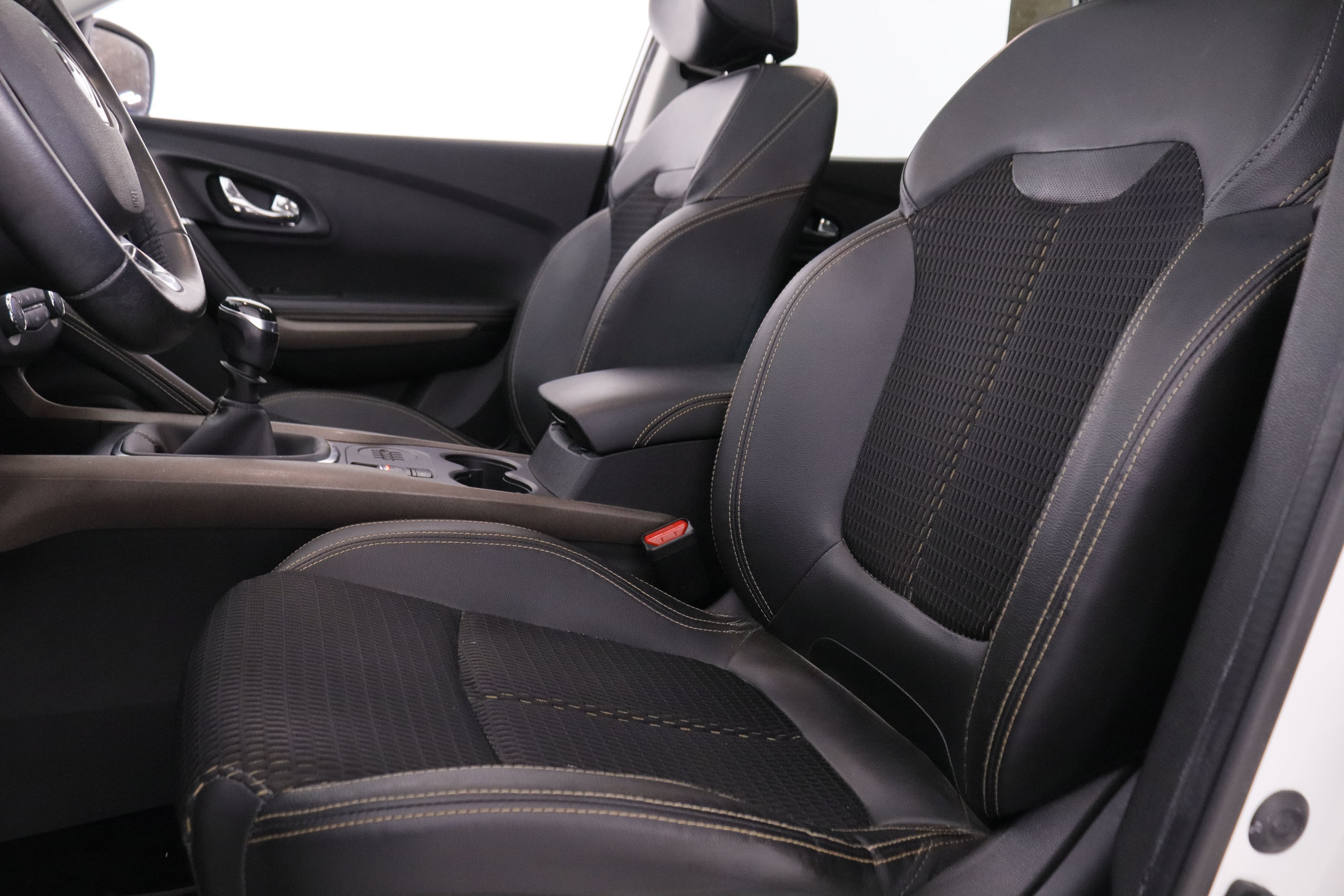 Renault Kadjar 1.2 EDITION ONE 130CV 5P # TECHO PANORAMICO, NAVY, PARKTRONIC foto 23