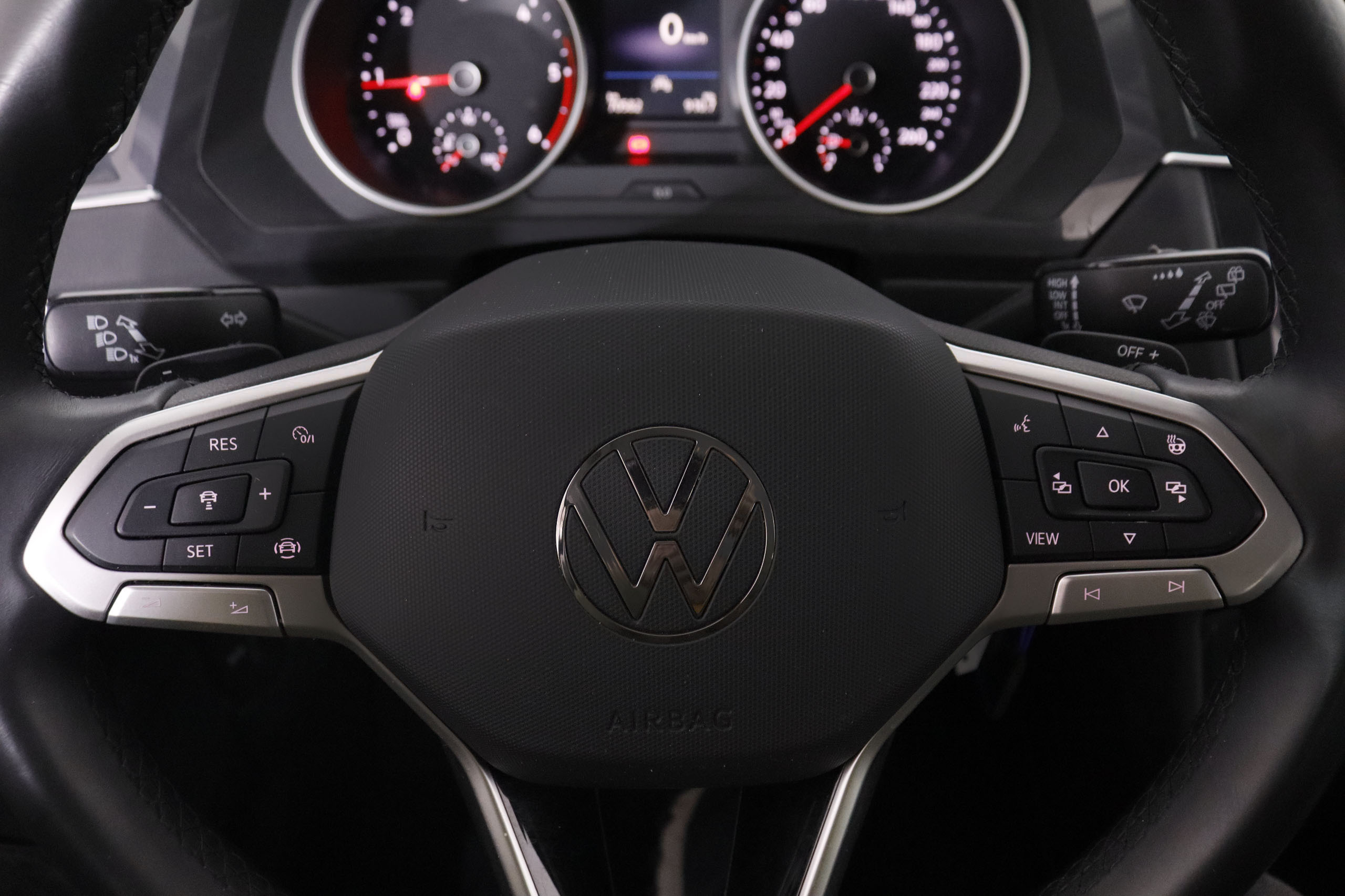 Volkswagen Tiguan 2.0 TDI 120CV 5P # IVA DEDUCIBLE, FAROS LED foto 17