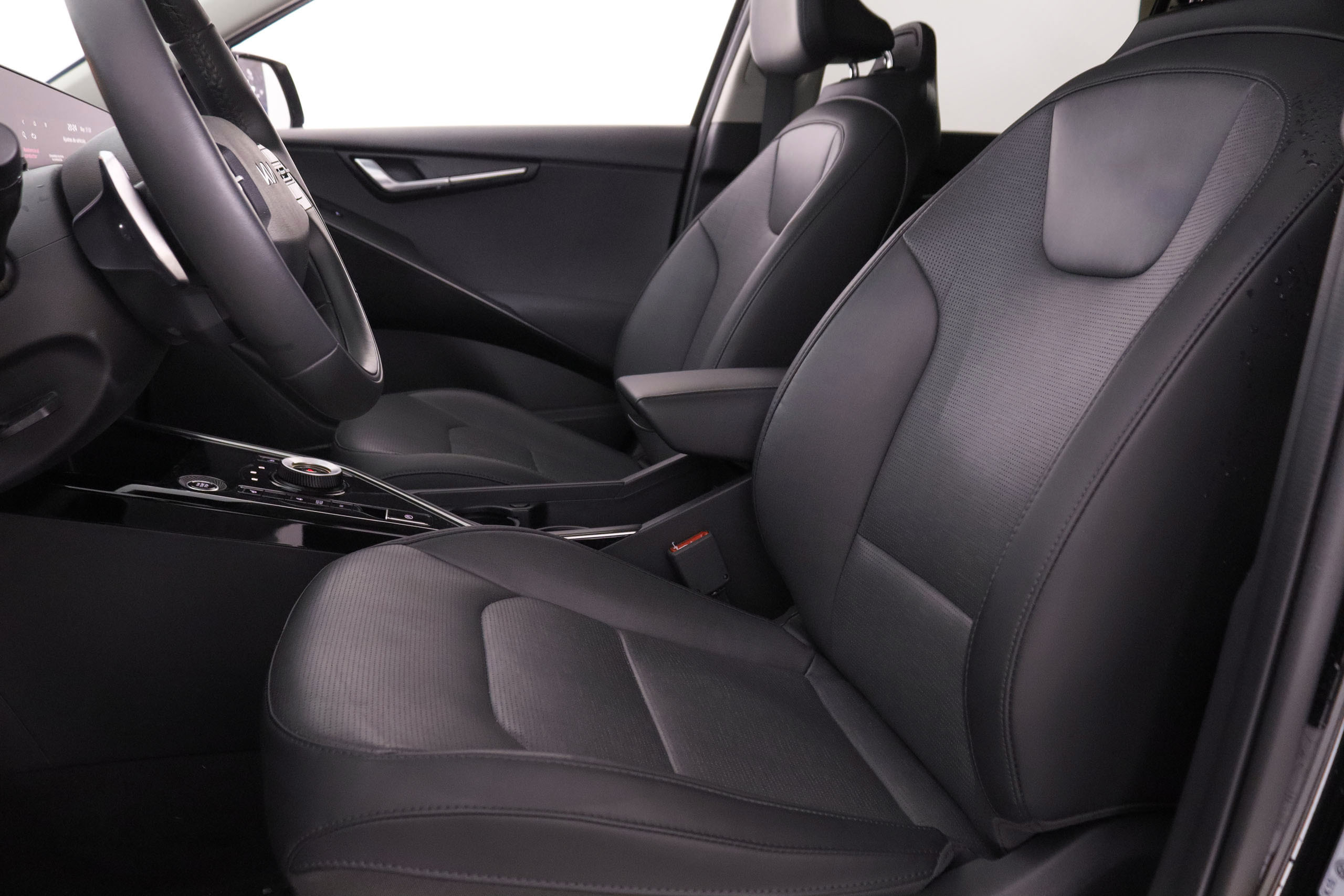 Kia Niro 1.6 GDI PHEV EMOTION AUTO 183CV 5P # GARANTIA FABRICA 10/2029,CUERO, NAVY, PARKTRONIC foto 26