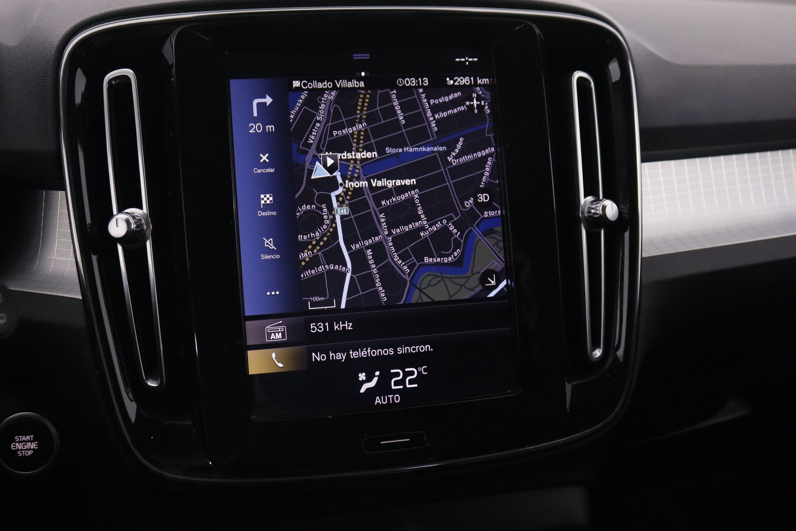 Volvo XC40 2.0 D4 MOMENTUM AUTO AWD 190CV # IVA DEDUCIBLE,NAVY,FAROS LED,PARKTRONIC foto 20