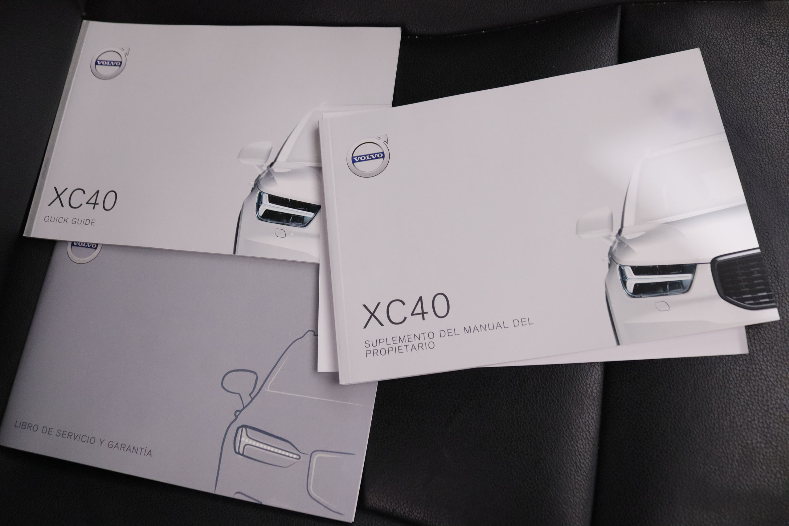 Volvo XC40 2.0 D4 MOMENTUM AUTO AWD 190CV # IVA DEDUCIBLE,NAVY,FAROS LED,PARKTRONIC foto 25