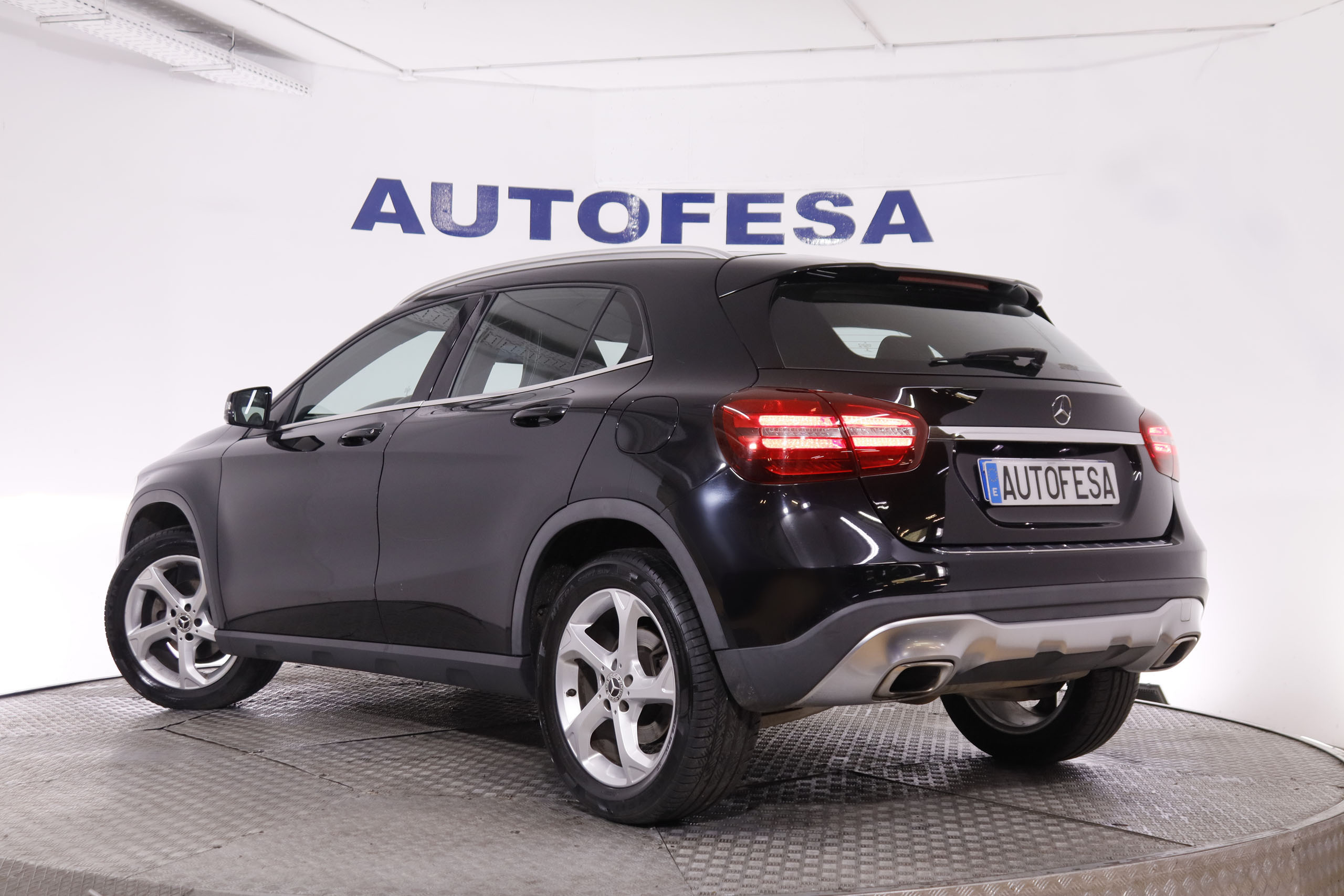 Mercedes-benz Gla 180 CLASE GLA 180 AUTO URBAN 122CV 5P # NAVY,FAROS LED,CAMARA TRASERA foto 9