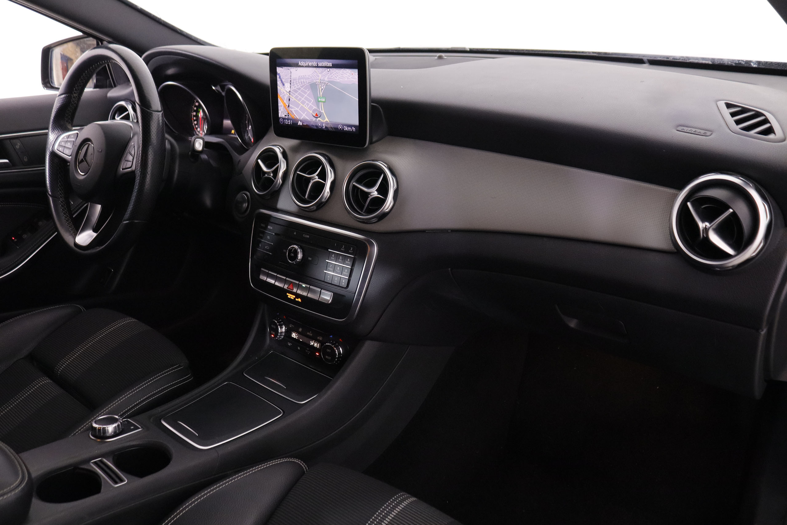 Mercedes-benz Gla 180 CLASE GLA 180 AUTO URBAN 122CV 5P # NAVY,FAROS LED,CAMARA TRASERA foto 15