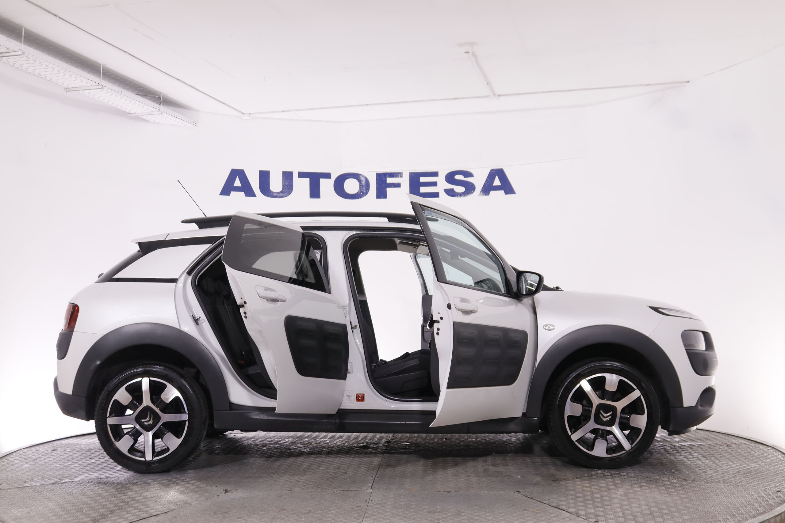 Citroen C4 Cactus 1.5 BLUEHDI SHINE 100CV 5P # NAVY, PARKTRONIC foto 11