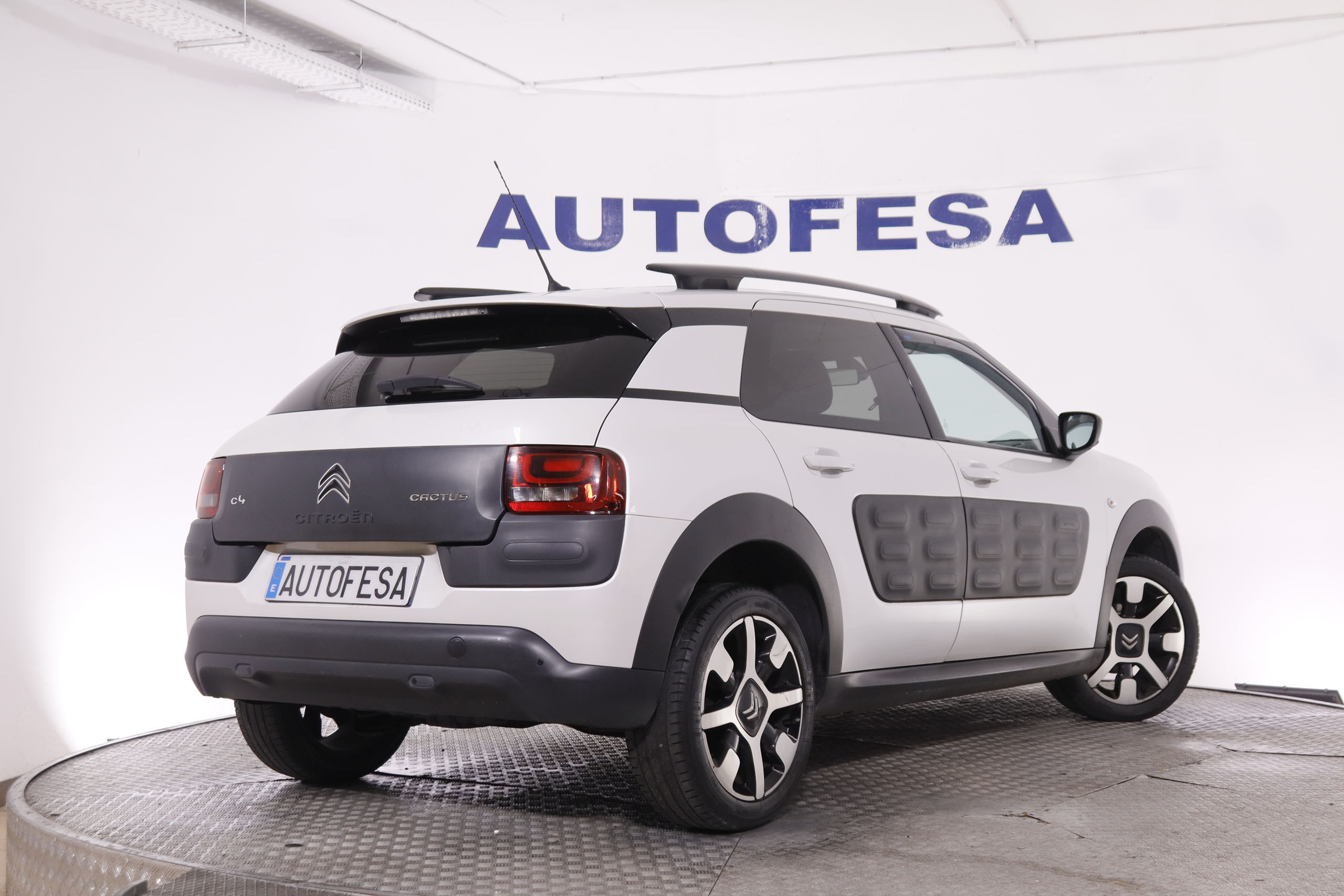 Citroen C4 Cactus 1.5 BLUEHDI SHINE 100CV 5P # NAVY, PARKTRONIC foto 5